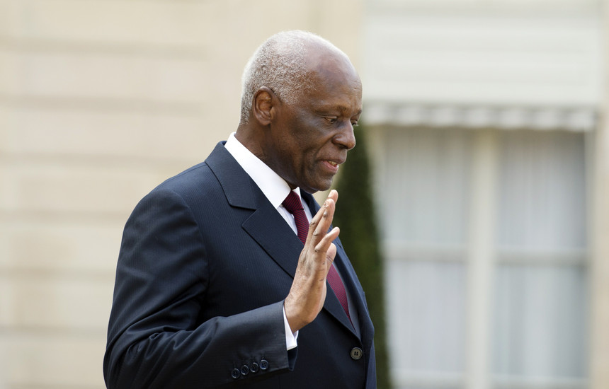 José Eduardo dos Santos está de volta e não, não está tudo bem
