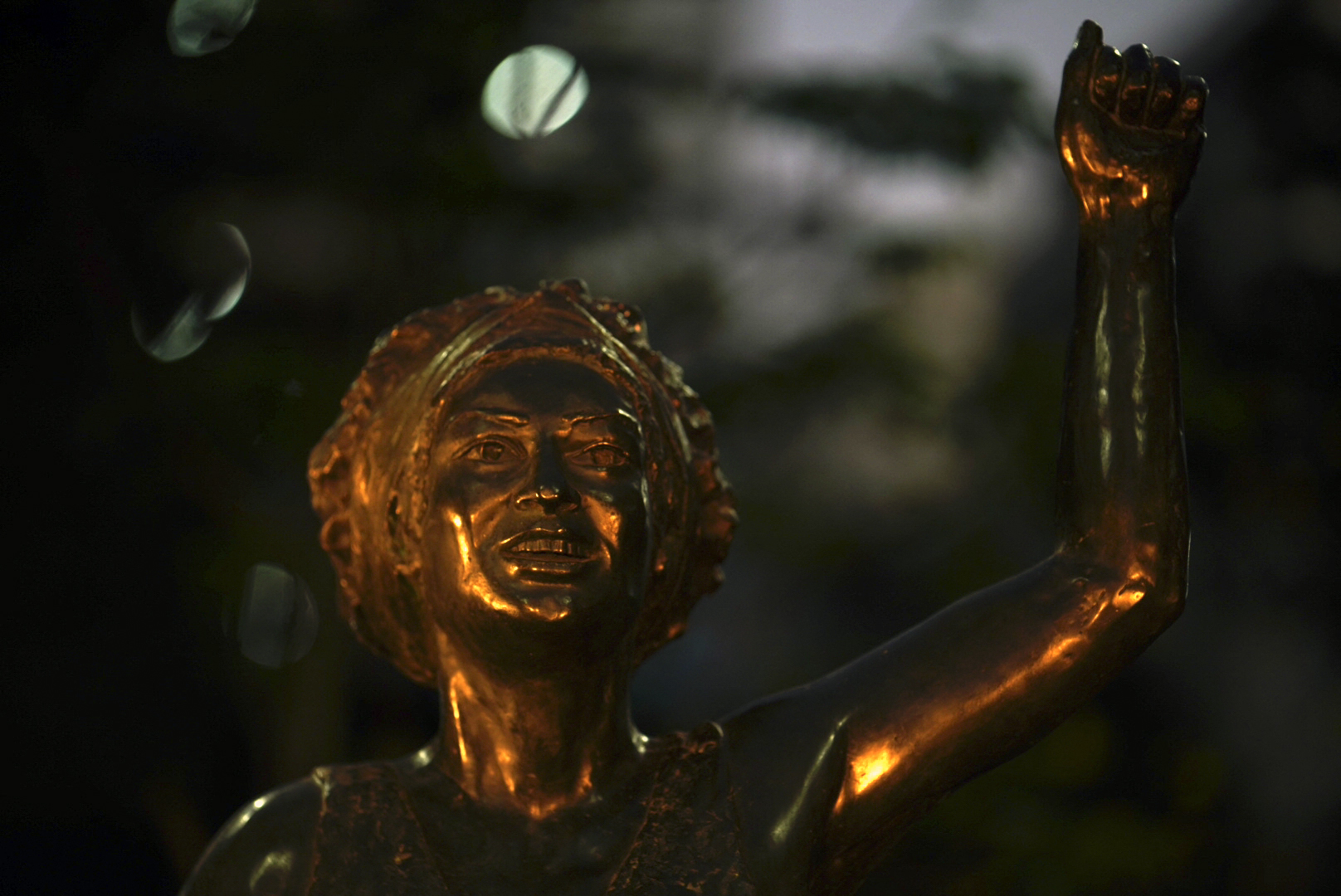 Marielle Franco: Inaugurada estátua em homenagem à ativista brasileira assassinada há mais de quatro anos, num crime que continua por resolver