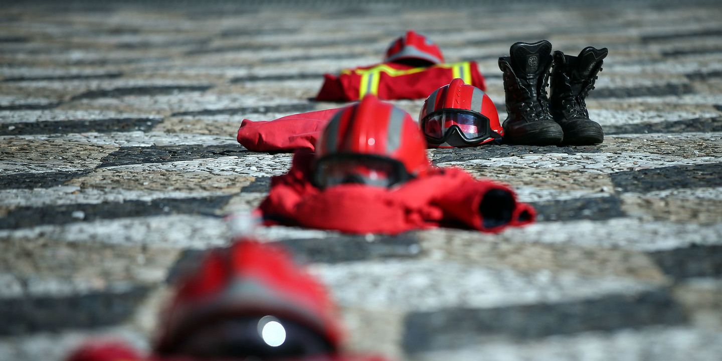 Bombeiros voluntários protestam em Lisboa por melhores condições de trabalho