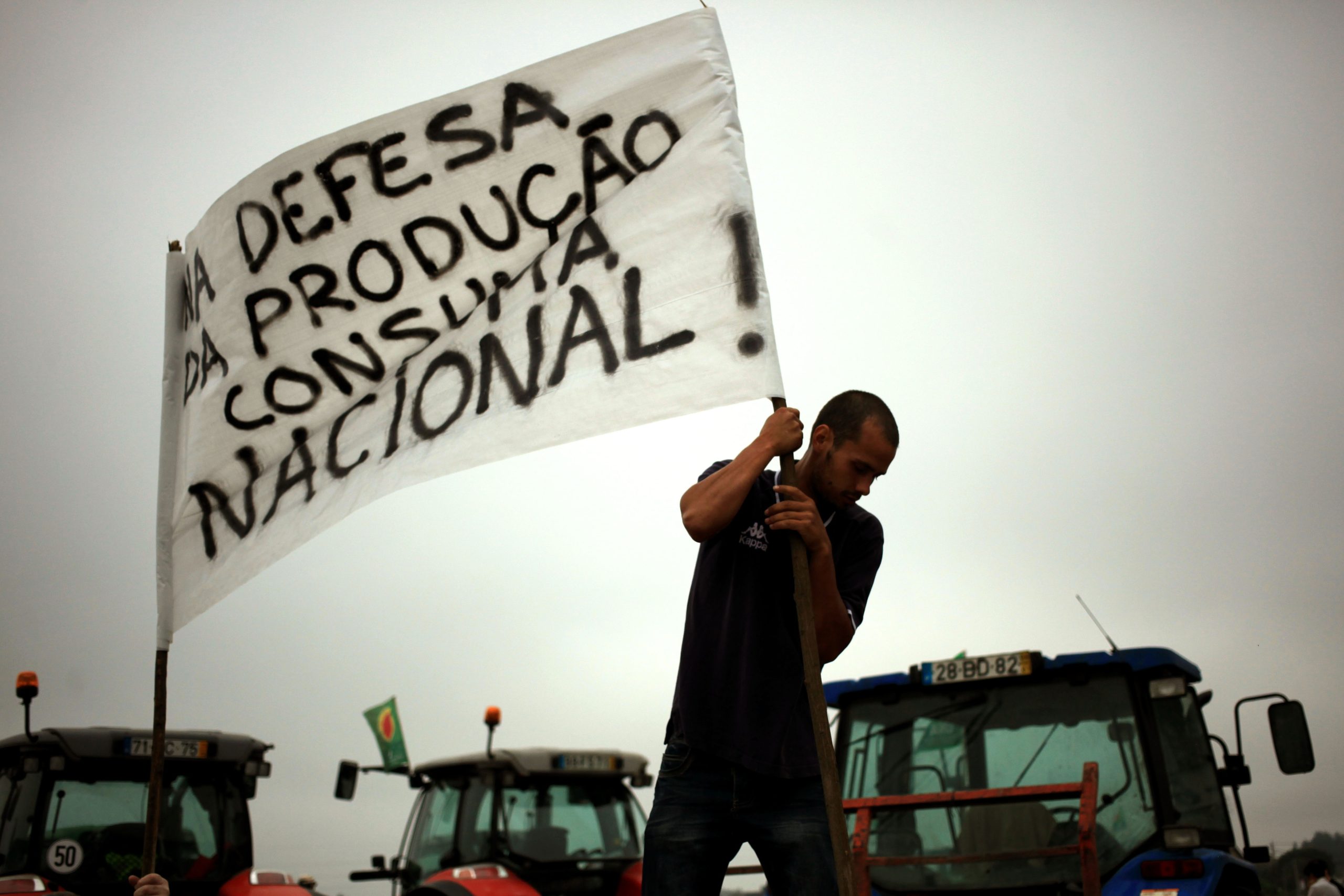 Agricultores preocupados com preços baixos na produção agrícola