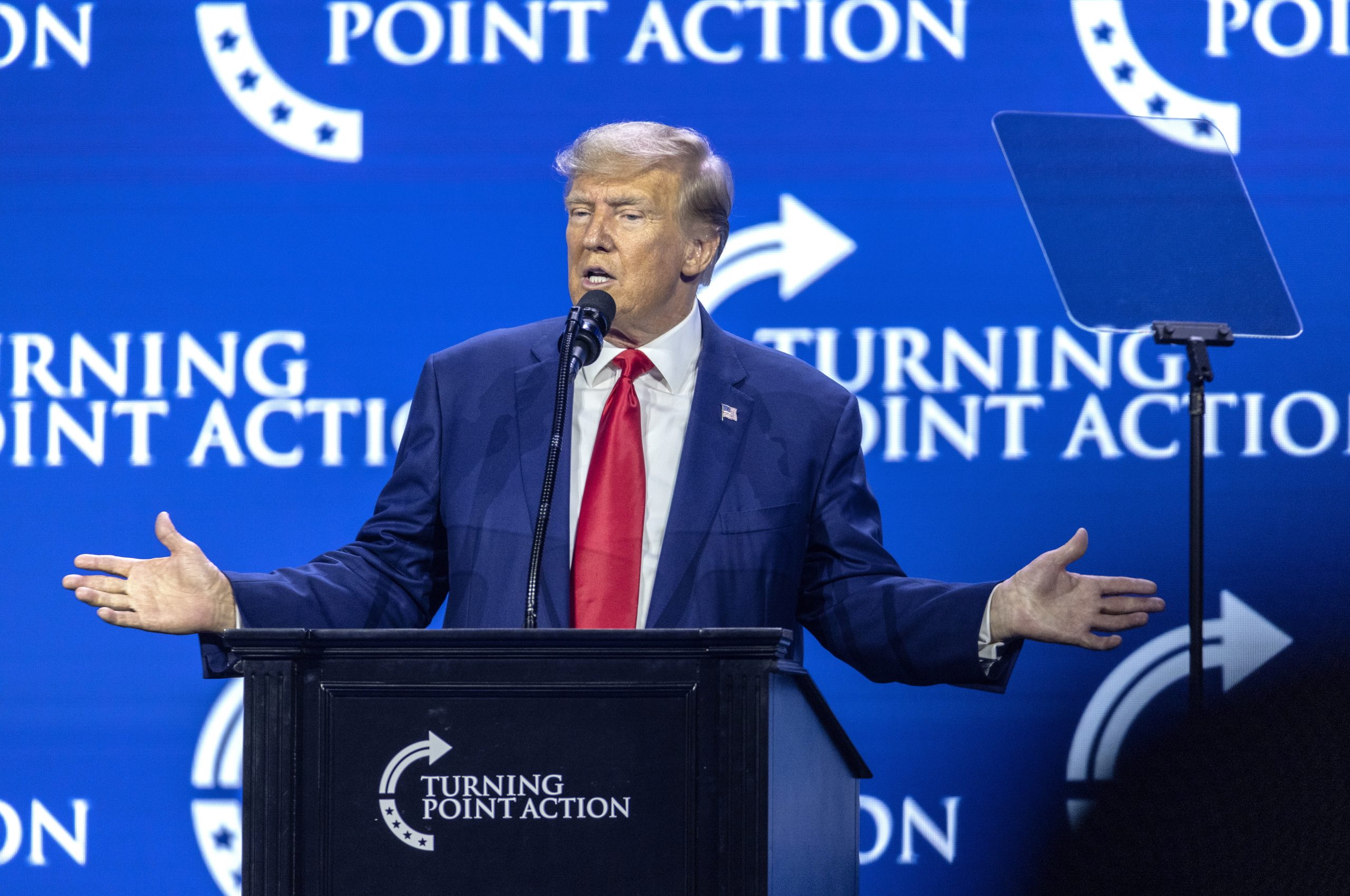Trump reconhece investigação por tentar reverter derrota eleitoral de 2020