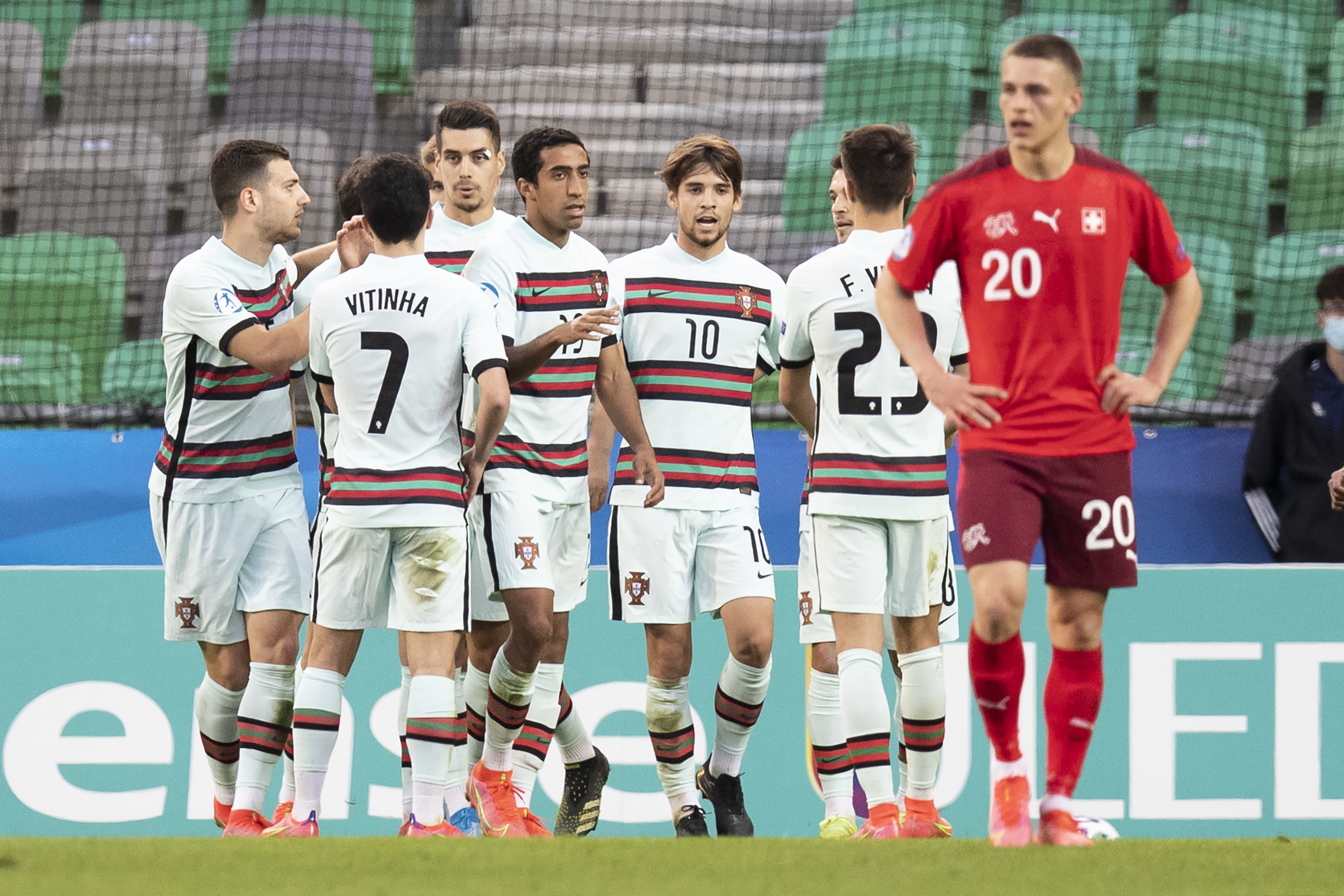Portugal bate Suíça e defronta Itália nos quartos de final do Europeu de sub-21
