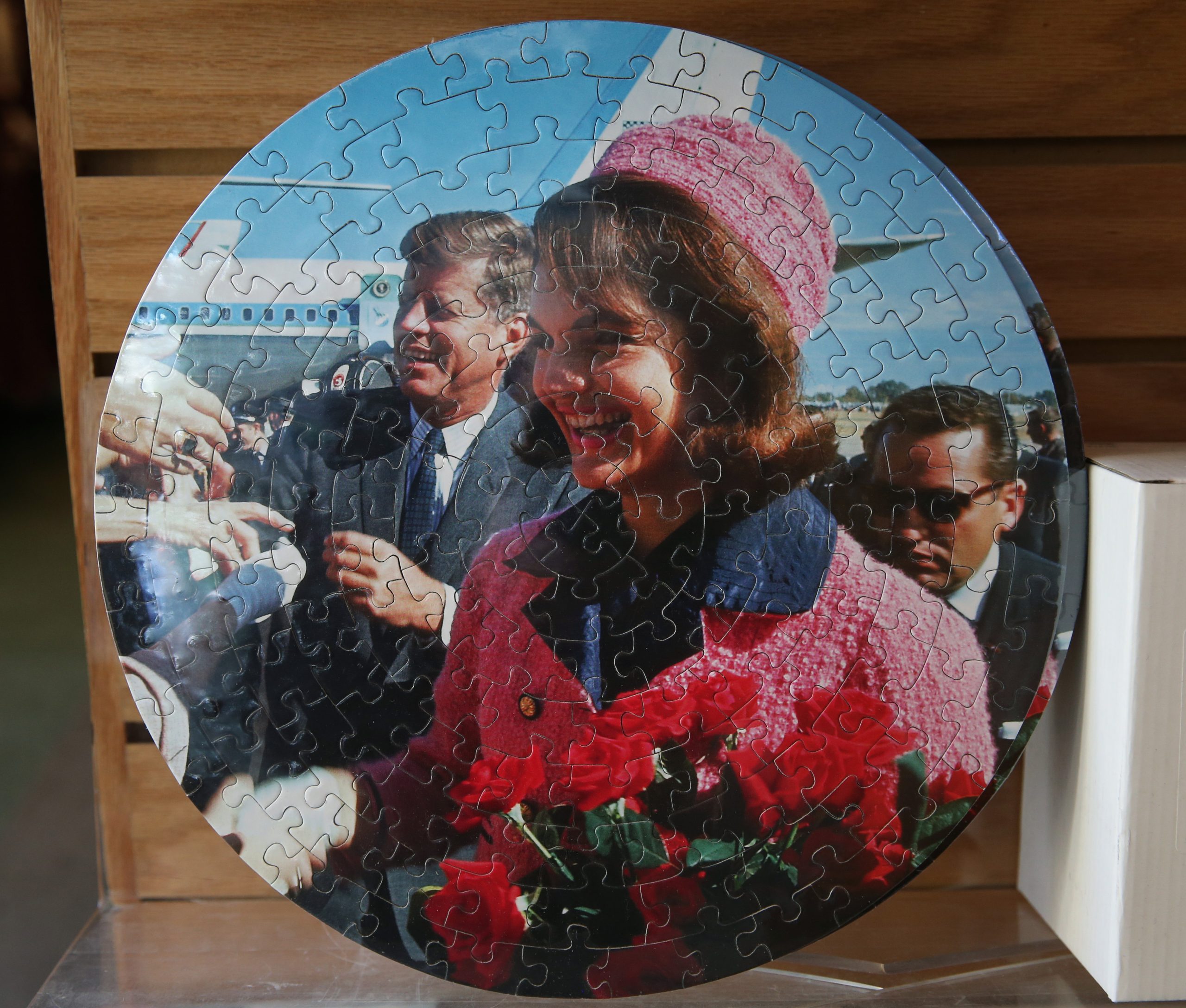 O embaixador inglês quis casar com Jackie Kennedy. Estas cartas explicam porque é que ela disse que não