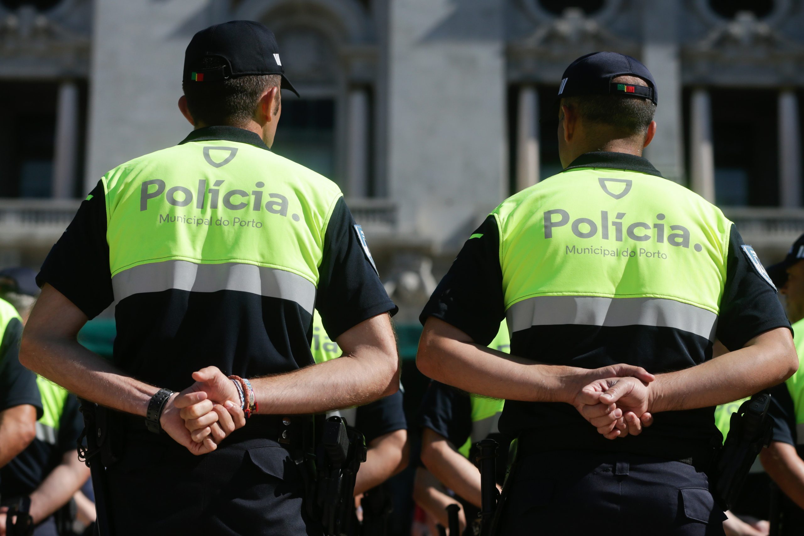 Cerca de uma centena de polícias municipais exigem em Lisboa revisão da carreira