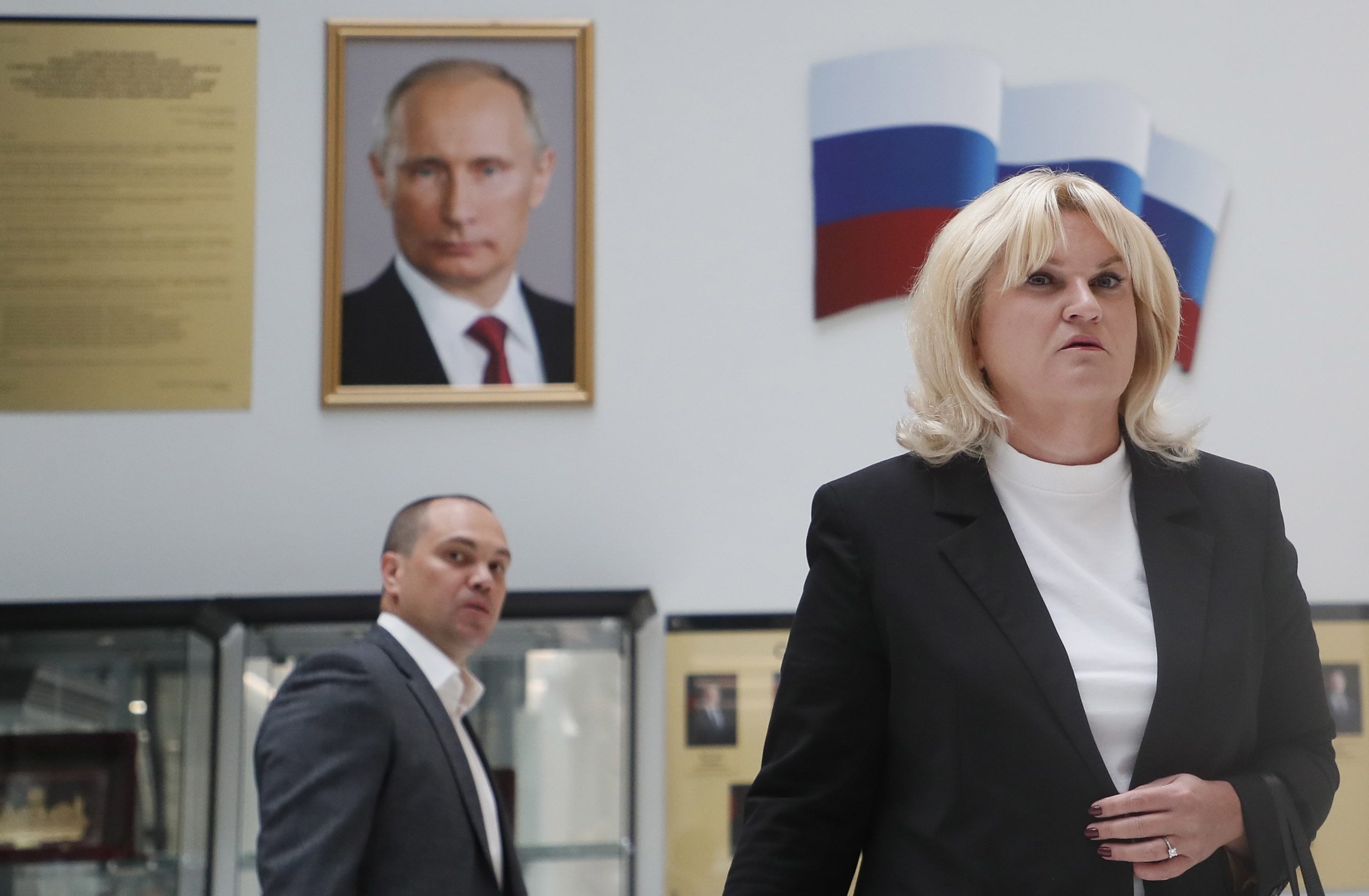 Rússia emite mandado de prisão para advogada de Navalny por envolvimento em organização extremista