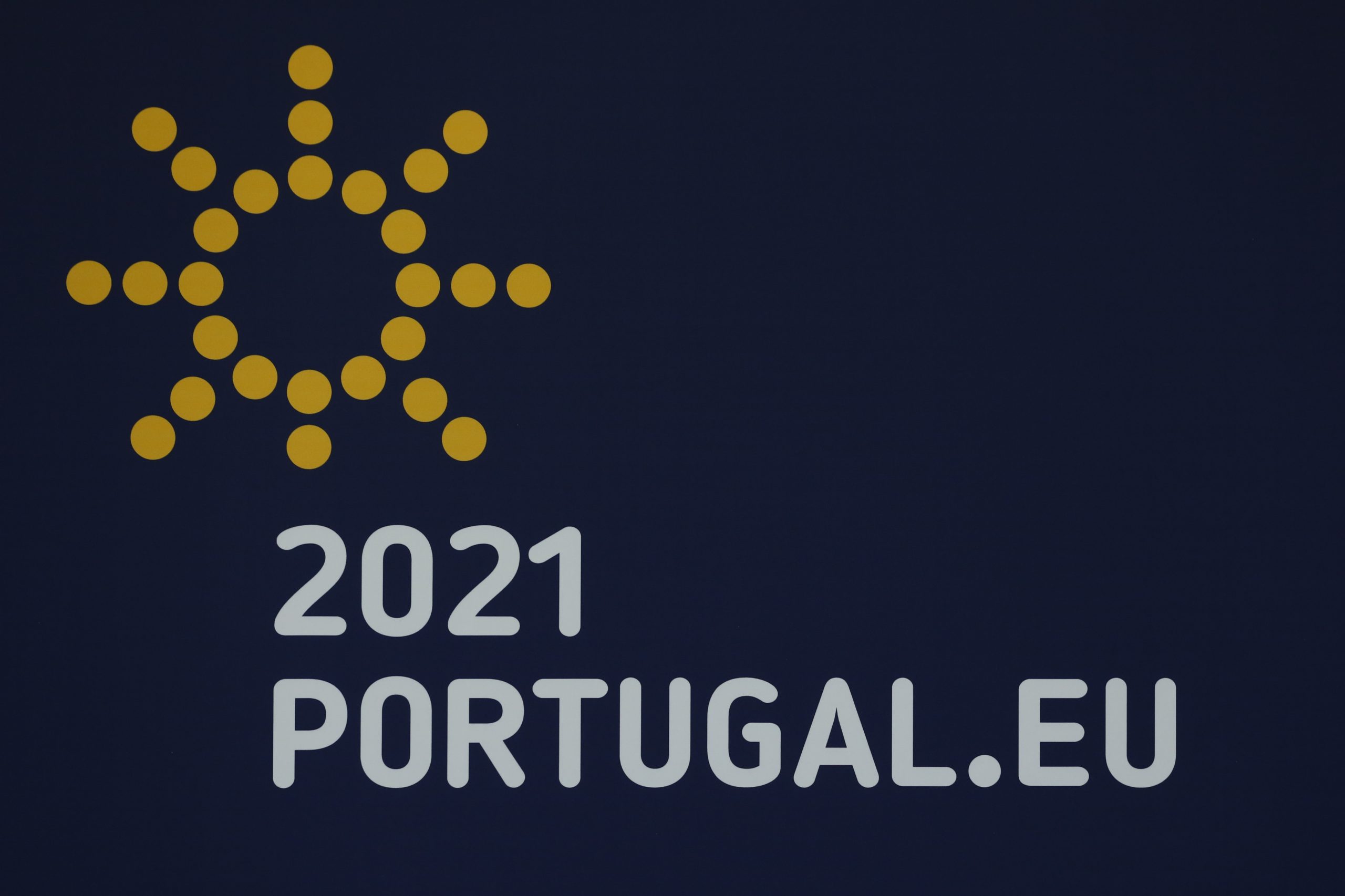 Portugal alcança apoio para avançar com regras de transparência fiscal para multinacionais