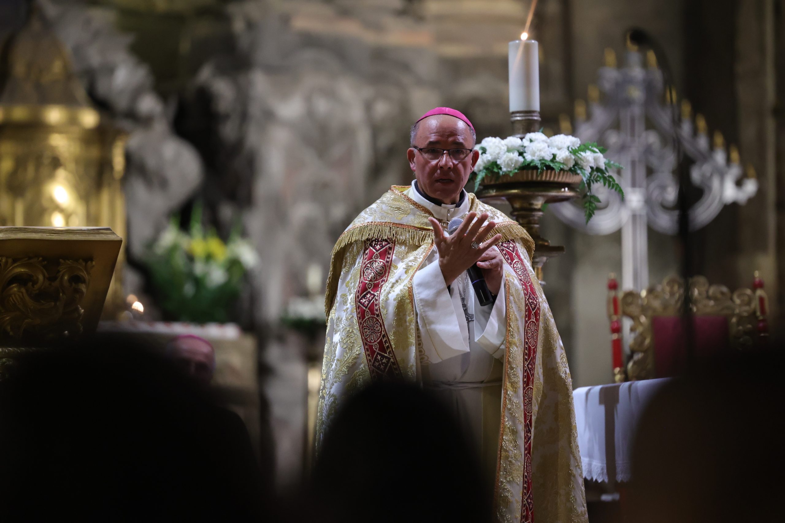 Elevador da Glória. Patriarca de Lisboa preside a missa pelas vítimas do acidente