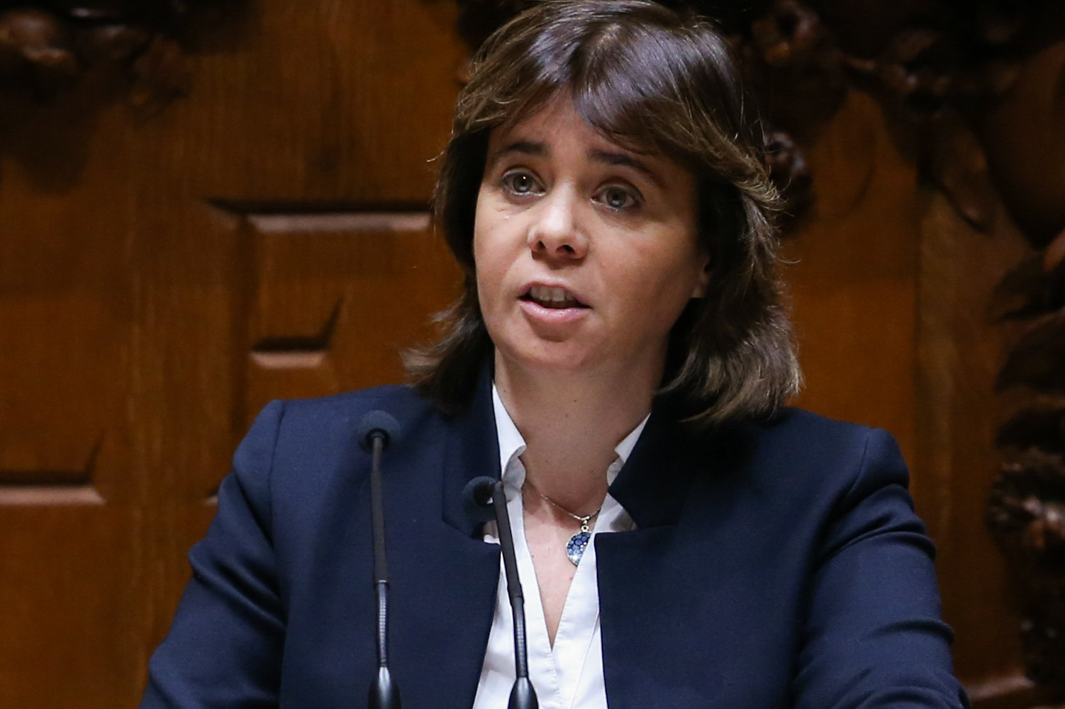 Catarina Martins defende que “tudo o que tiver corrido mal” na queda do helicóptero do INEM “deve ter consequências”