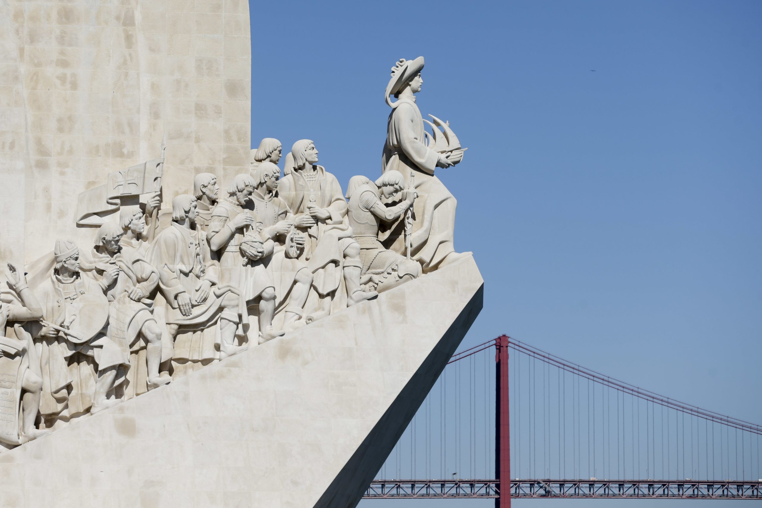 Autor do livro “No Centro do Vulcão” defende que em Portugal falta interesse em debater a descolonização