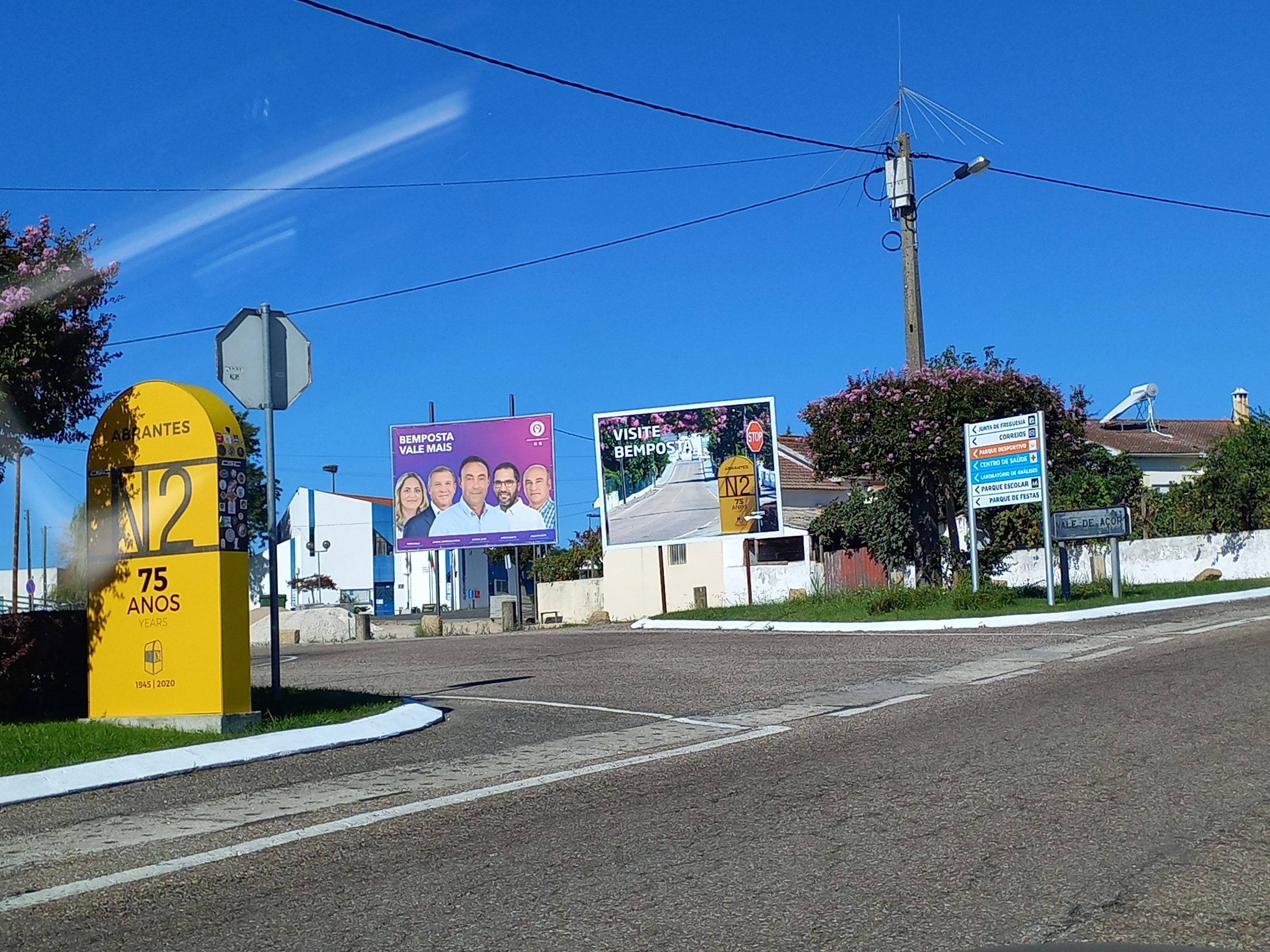 Autárquicas na N2: Assim se faz campanha na única estrada que atravessa o interior de norte a sul do país