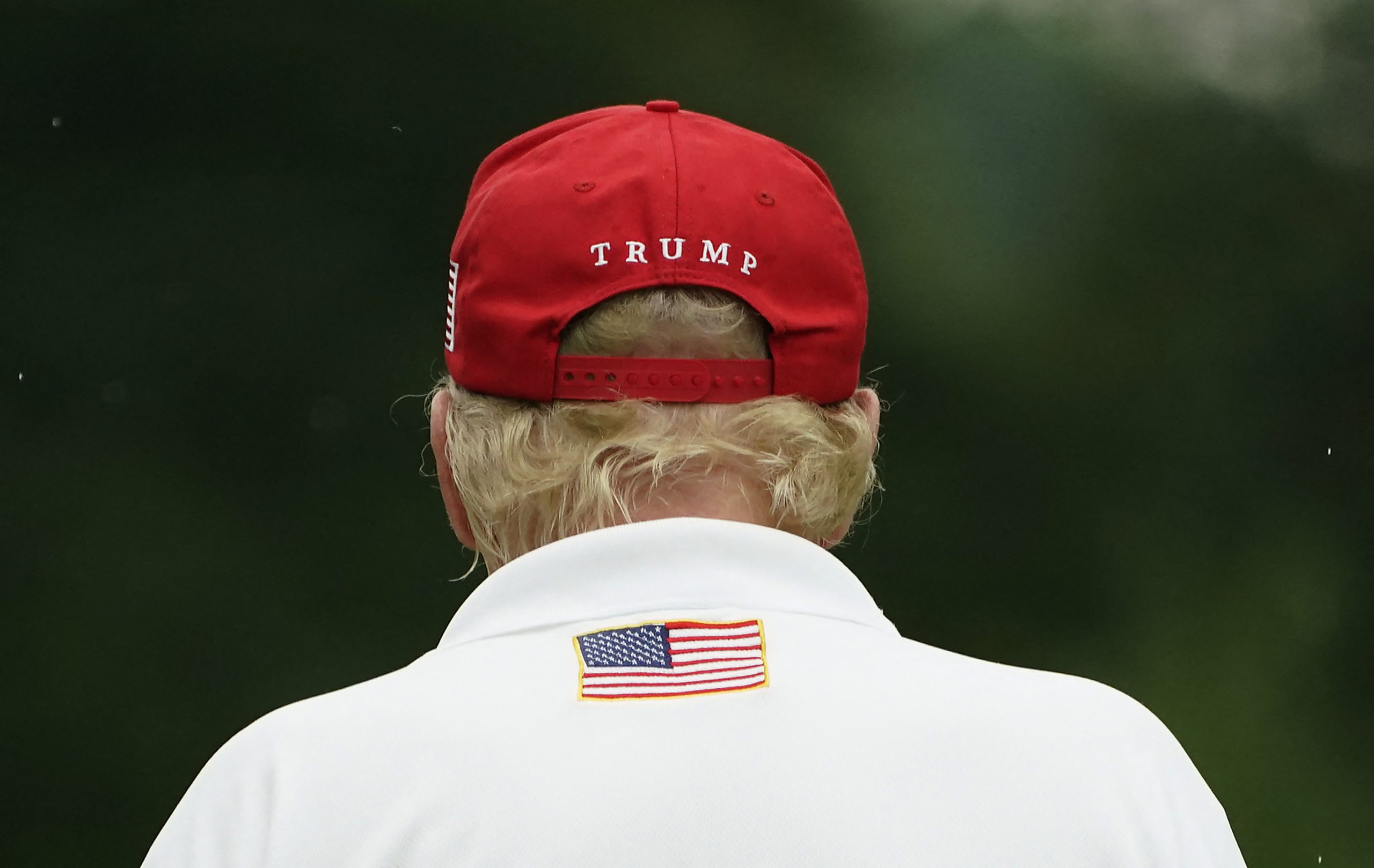 Tiros junto ao campo de golfe onde Trump jogava. Ex-presidente em “segurança”. FBI fala em tentativa de assassinato