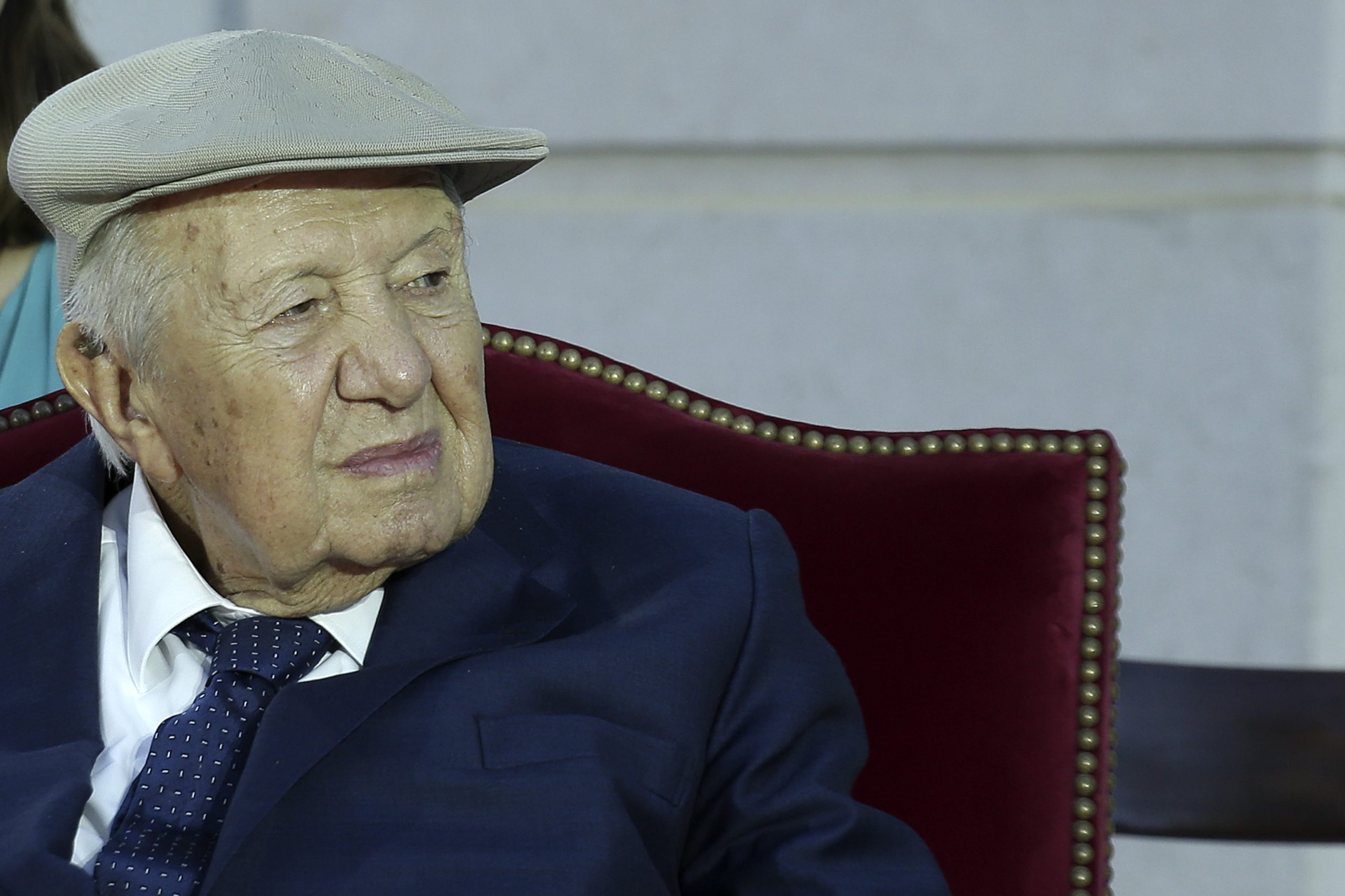 Mário Soares sem alterações significativas durante a noite