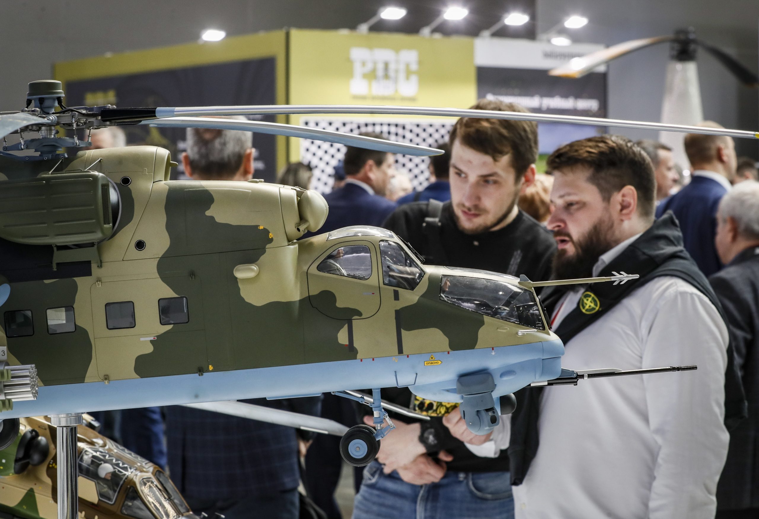 Rússia vendeu este ano mais de 4,5 mil milhões de dólares em armas a países africanos