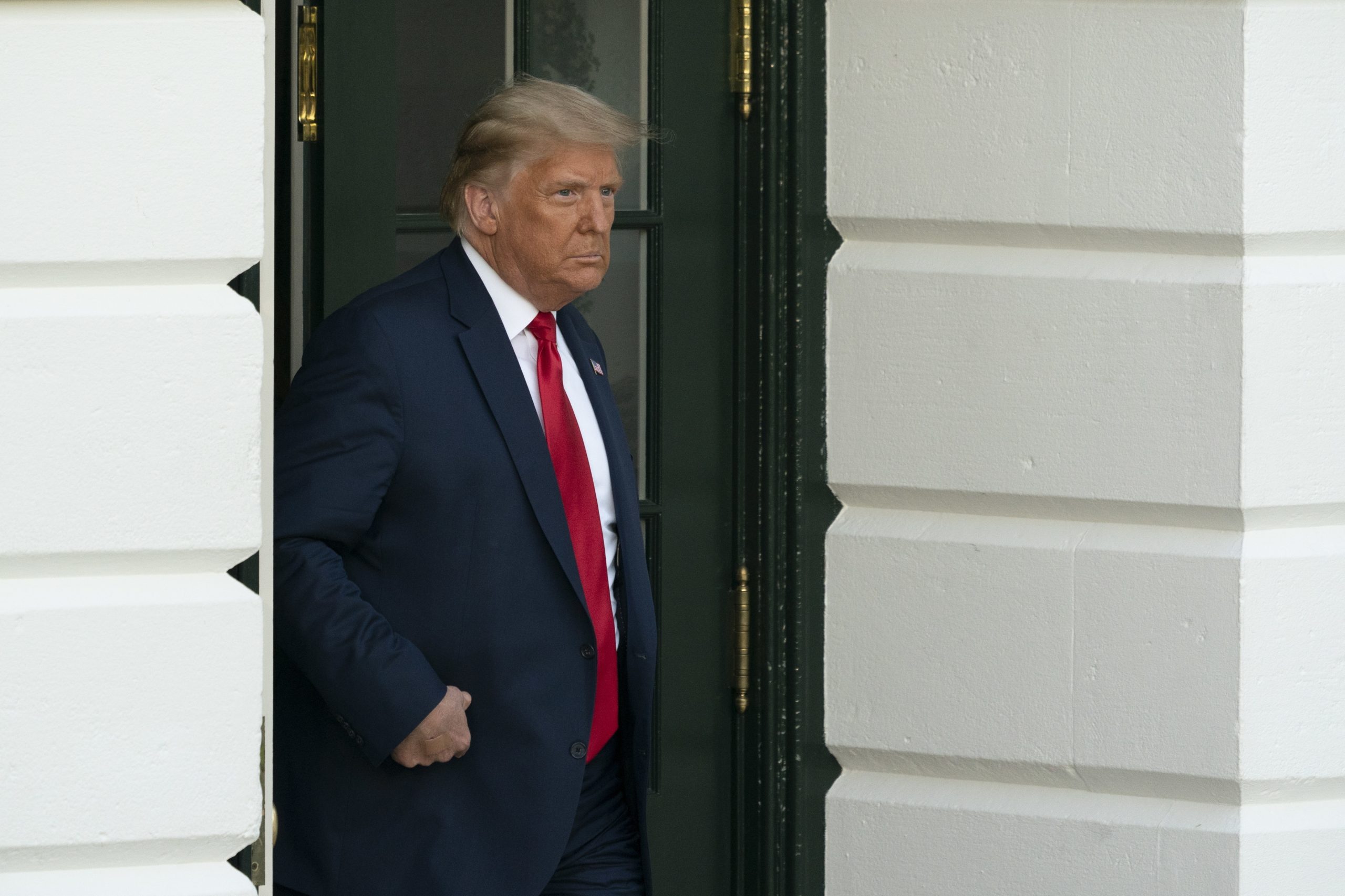 Trump diz que vai retirar Sudão da lista de países apoiantes do terrorismo