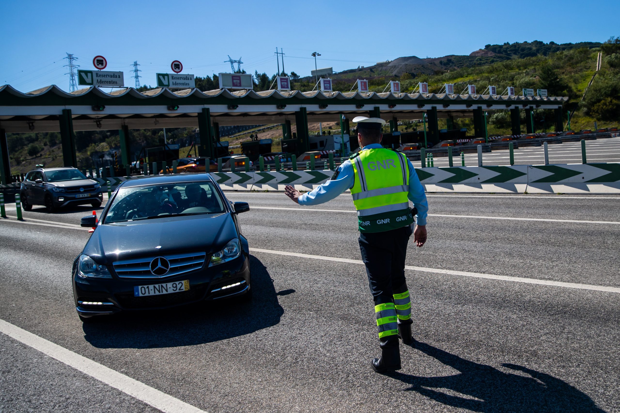 Campanha “Ao volante, o telemóvel pode esperar” arranca terça-feira