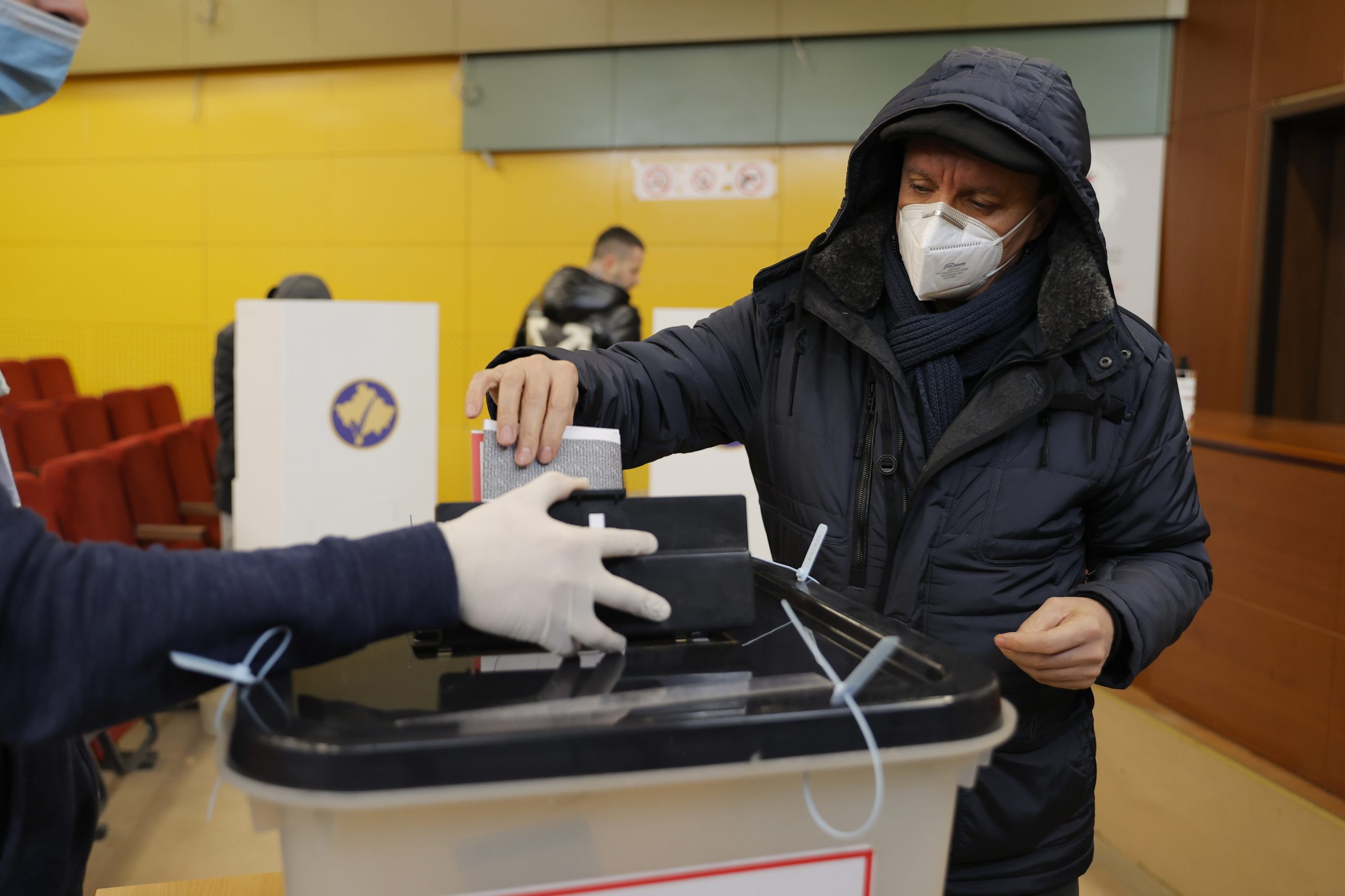Esquerda nacionalista vence eleições no Kosovo, com resultados ainda parciais