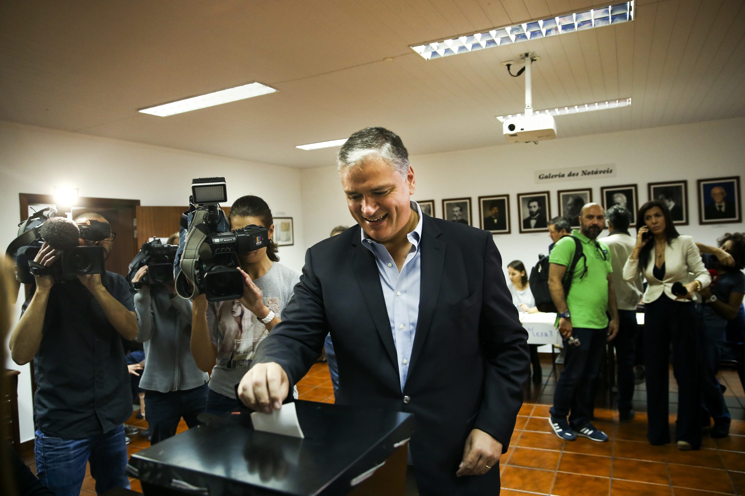 Vasco Cordeiro (PS) apela ao voto para ser um bom dia para a autonomia e a democracia