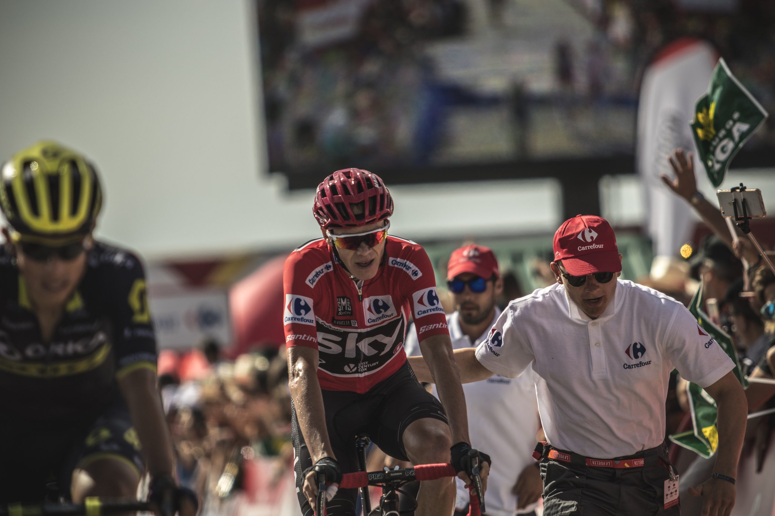 Vuelta: Chris Froome vence ‘crono’ e reforça liderança
