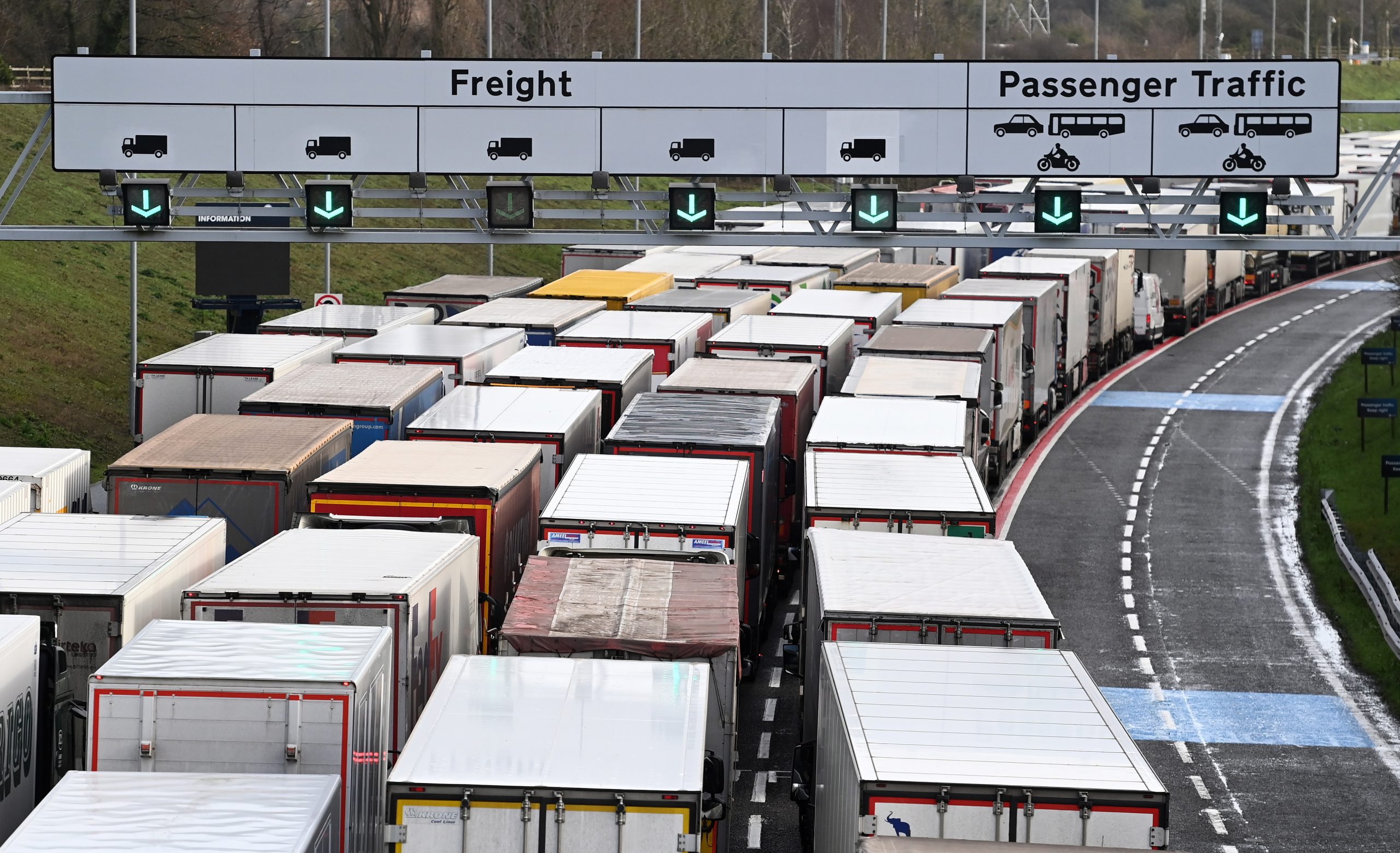 Calma no túnel de Calais no primeiro dia após a saída do Reino Unido