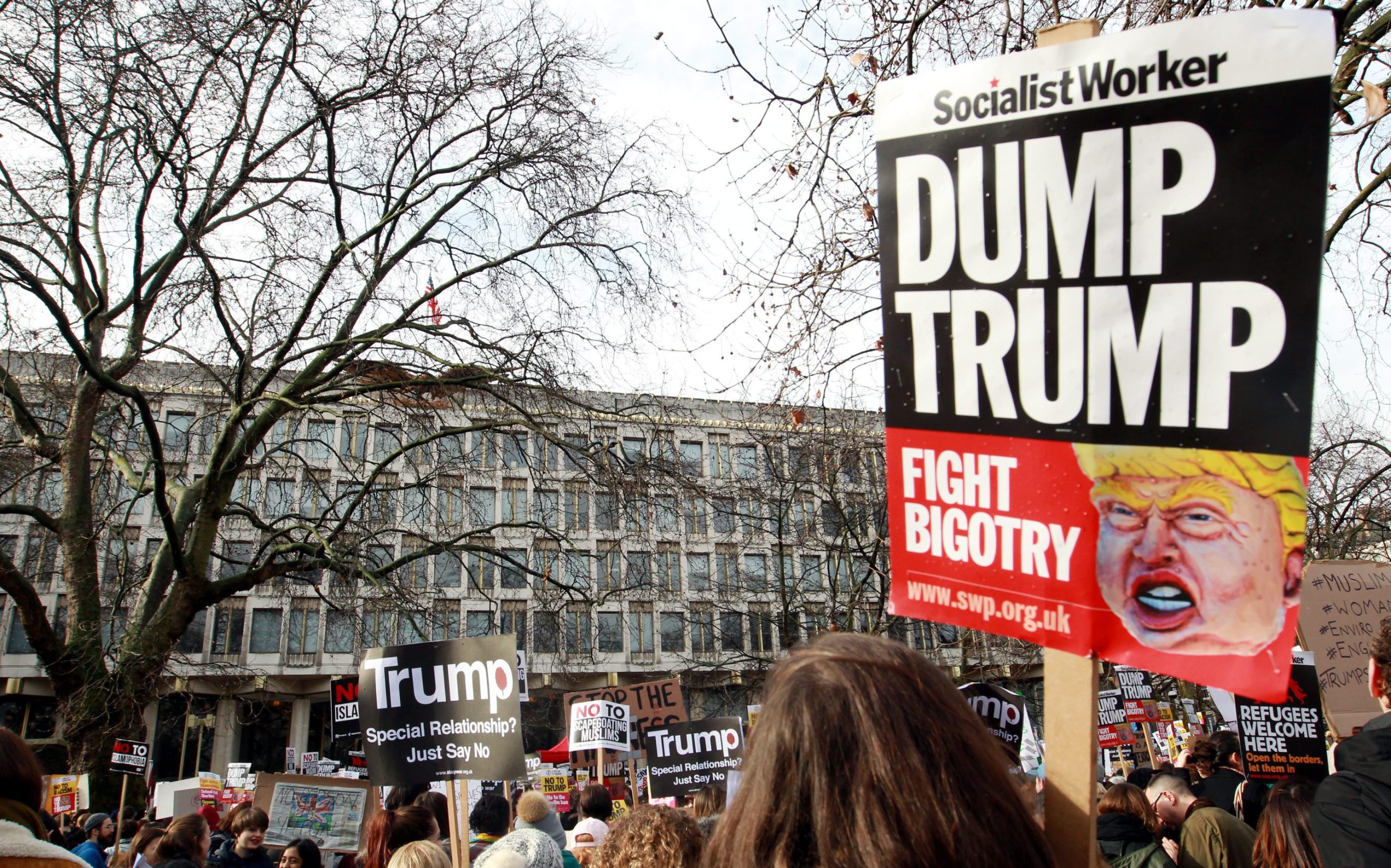 Milhares de pessoas em nova manifestação anti-Trump em Londres