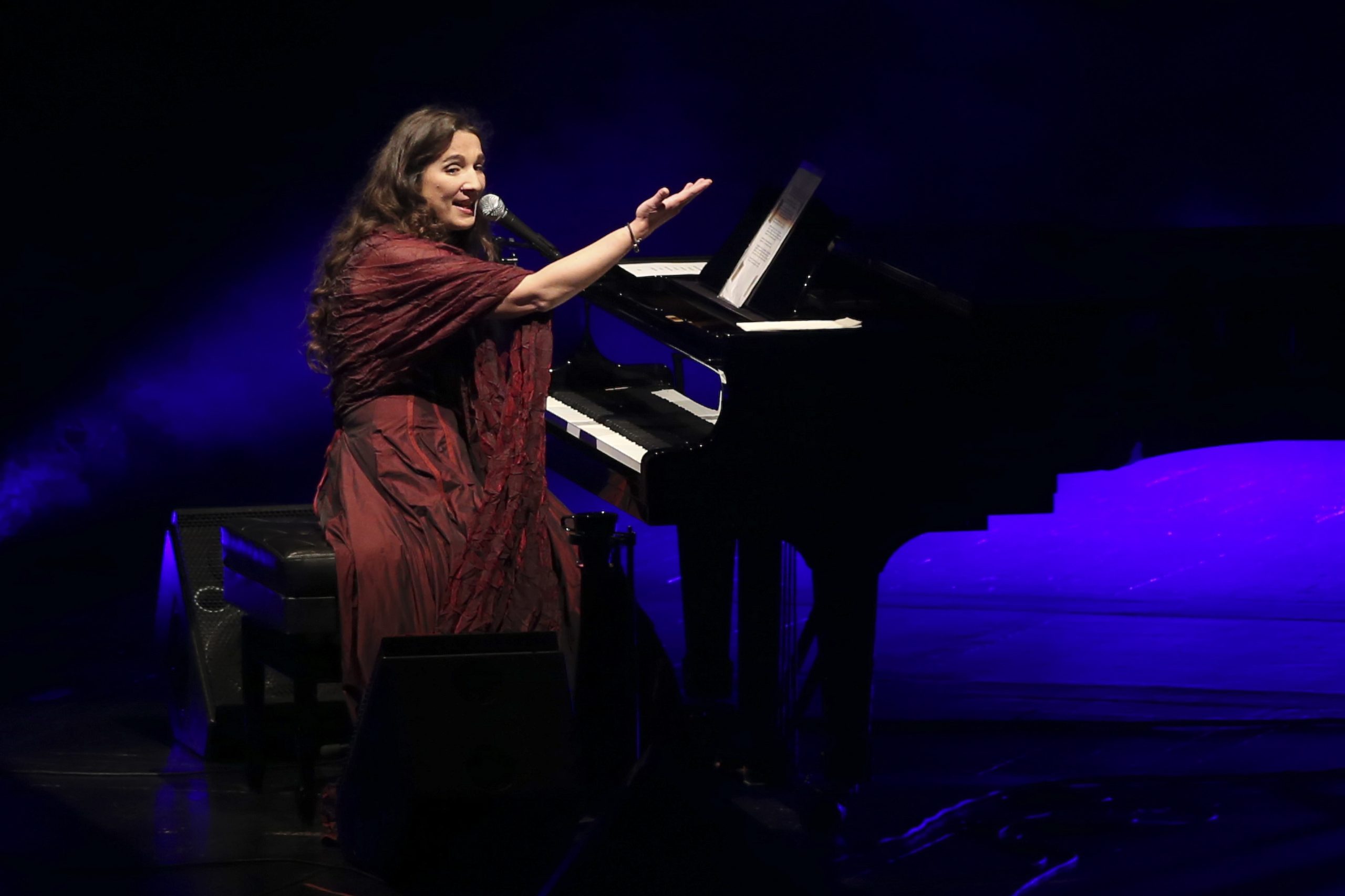 “Nevoeiro”, primeiro ‘single’ do novo álbum de Dulce Pontes conhecido hoje