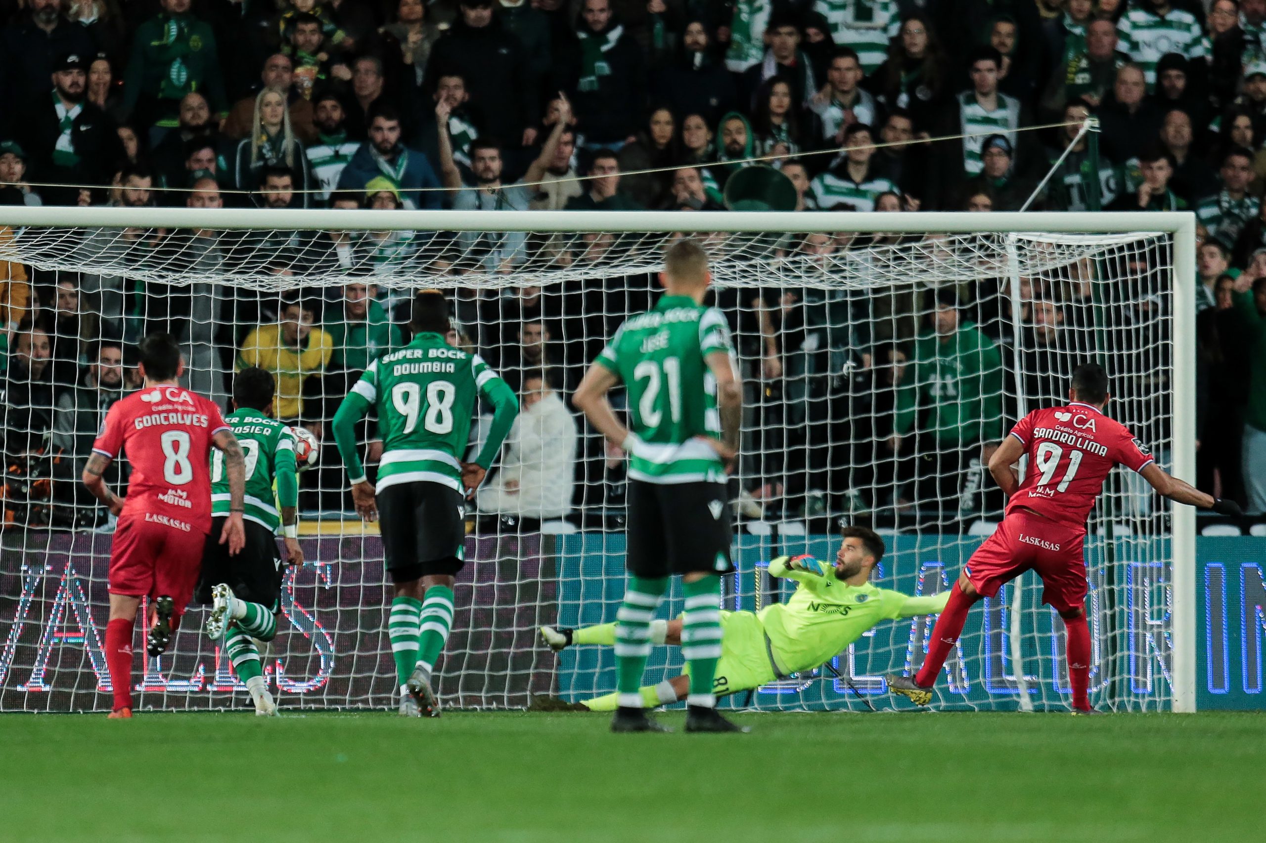 Gil Vicente vence Sporting e sobe a sétimo
