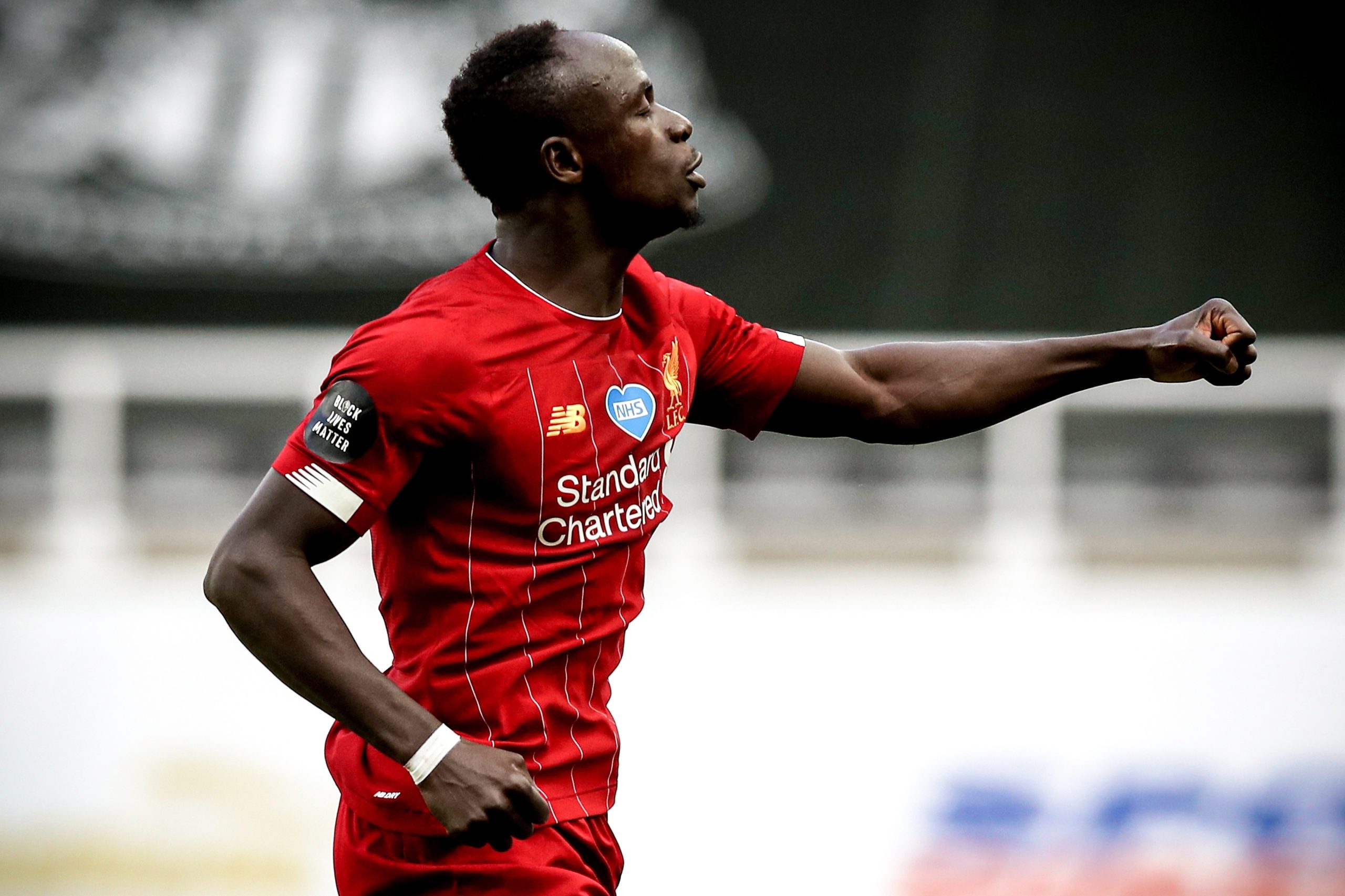 Covid-19: Liverpool anuncia positivo de Sadio Mané