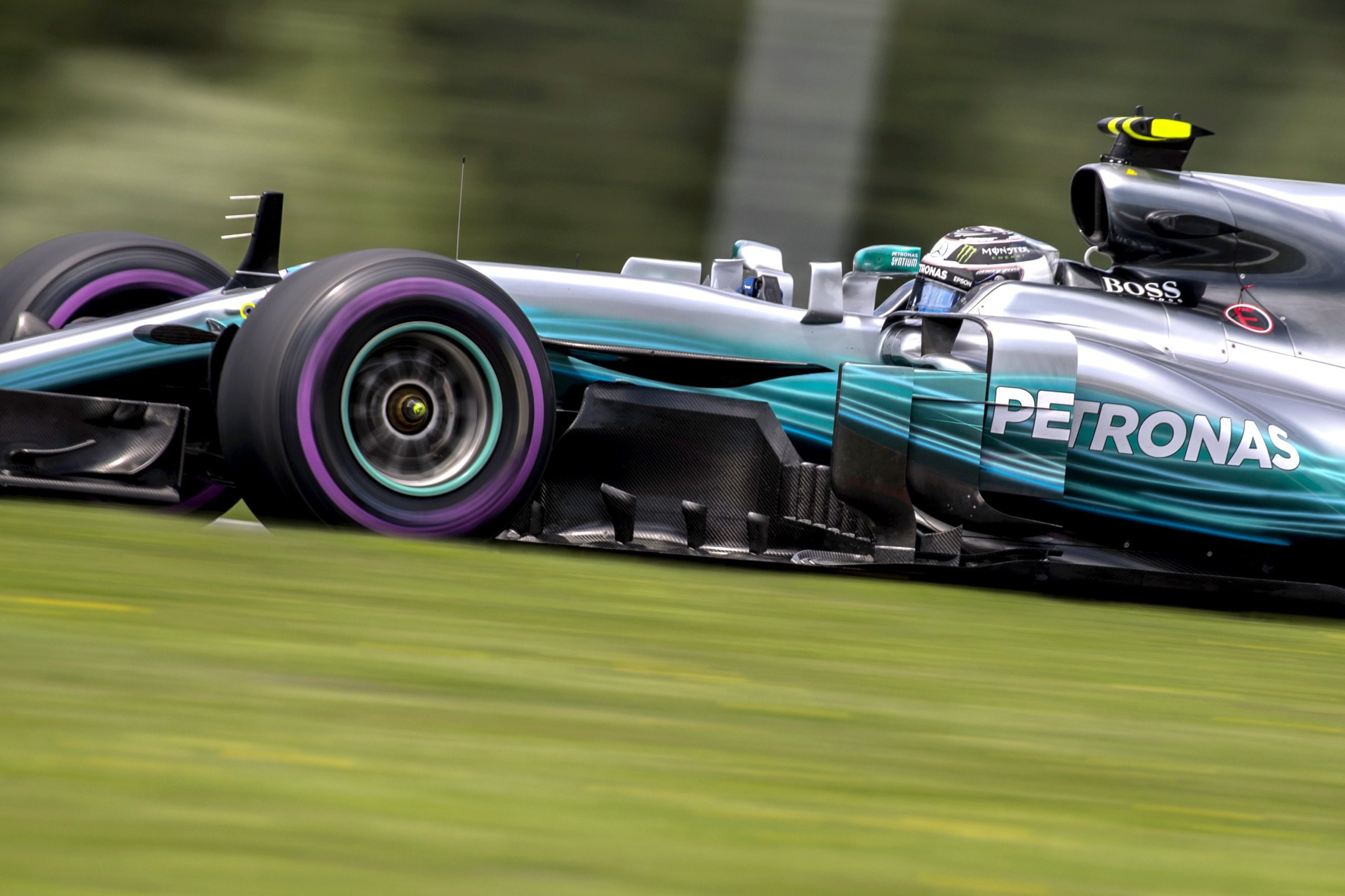 Valtteri Bottas parte em primeiro para o Grande Prémio da Áustria de F1
