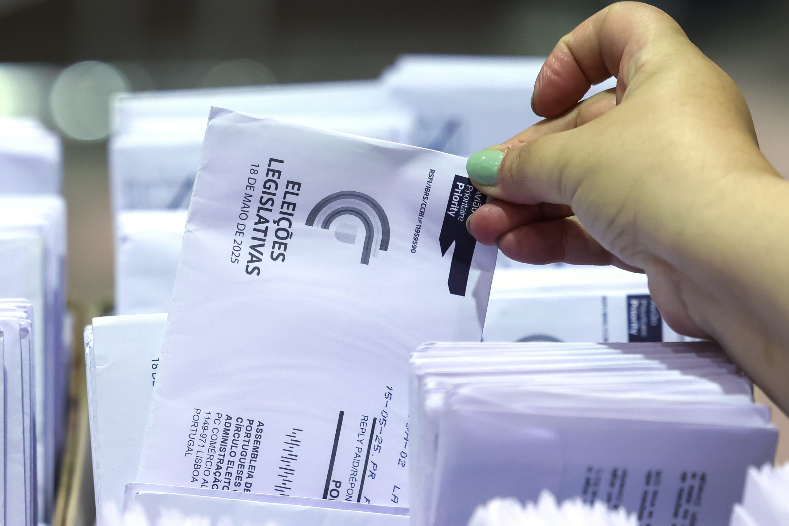 Na Suíça, muitos votaram pela mudança, mas outros temem pela Democracia