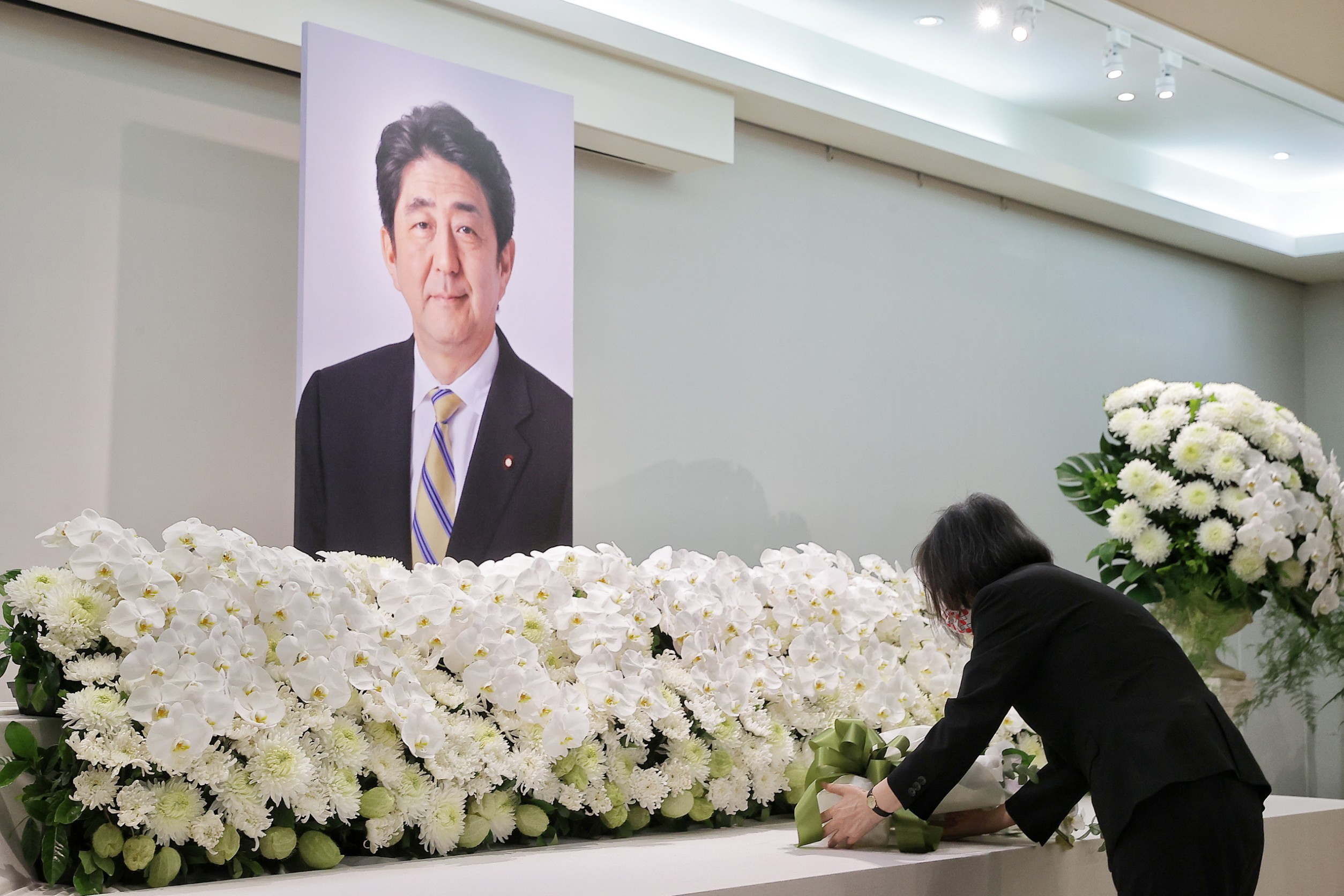 Japão vai gastar 12 milhões em funeral de antigo primeiro-ministro assassinado