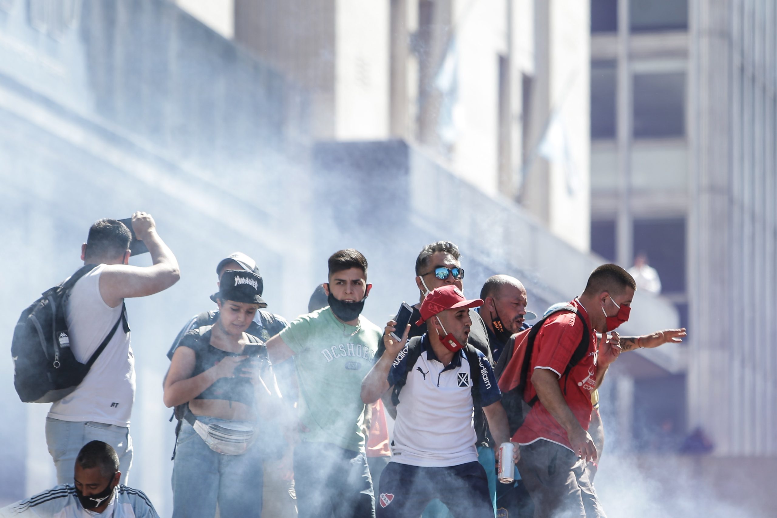 Maradona: Confrontos no velório abrem ‘guerra’ entre governo central e local