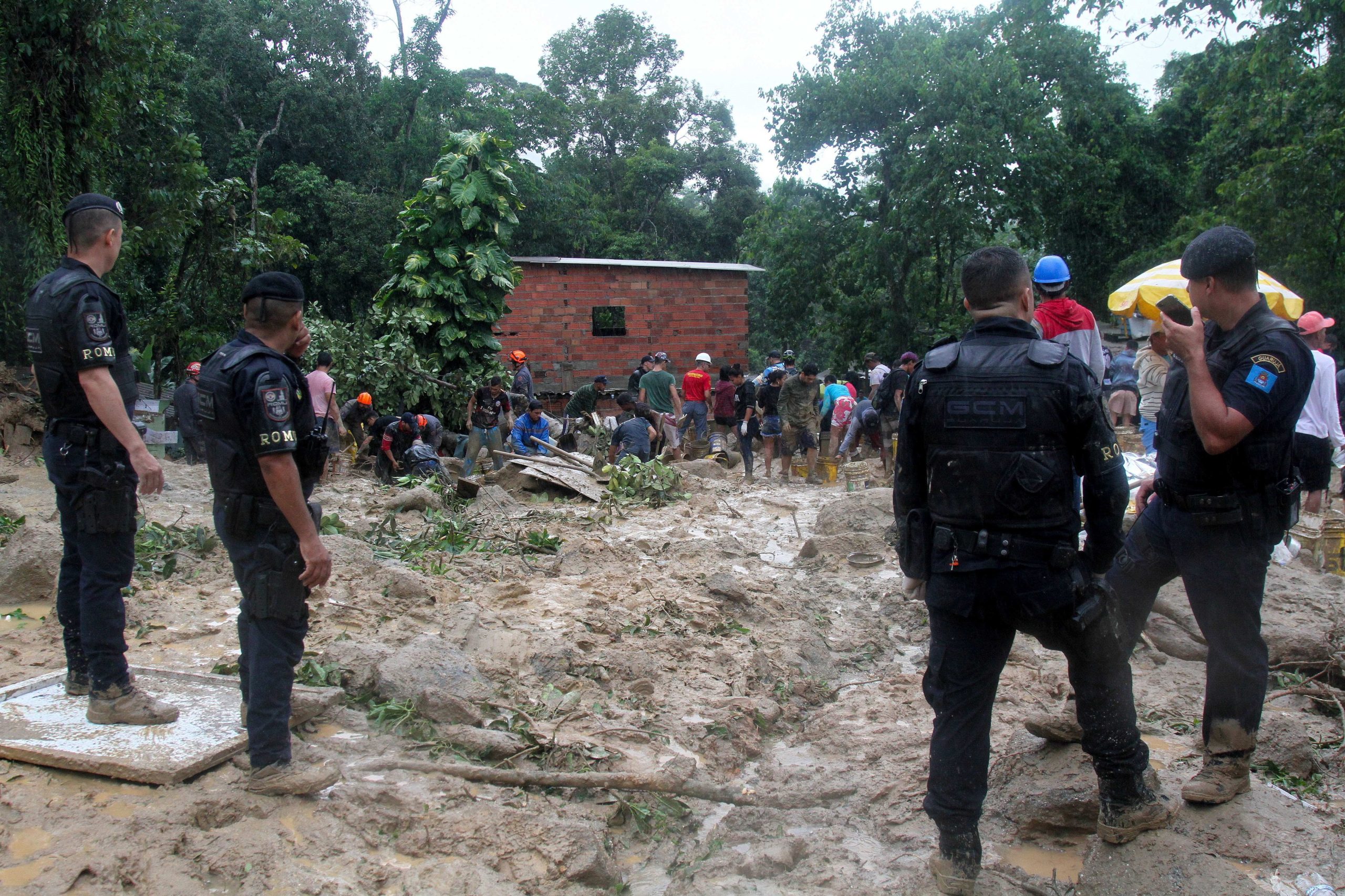 Brasil. Temporal em São Paulo já fez 32 mortos e 47 pessoas estão desaparecidas