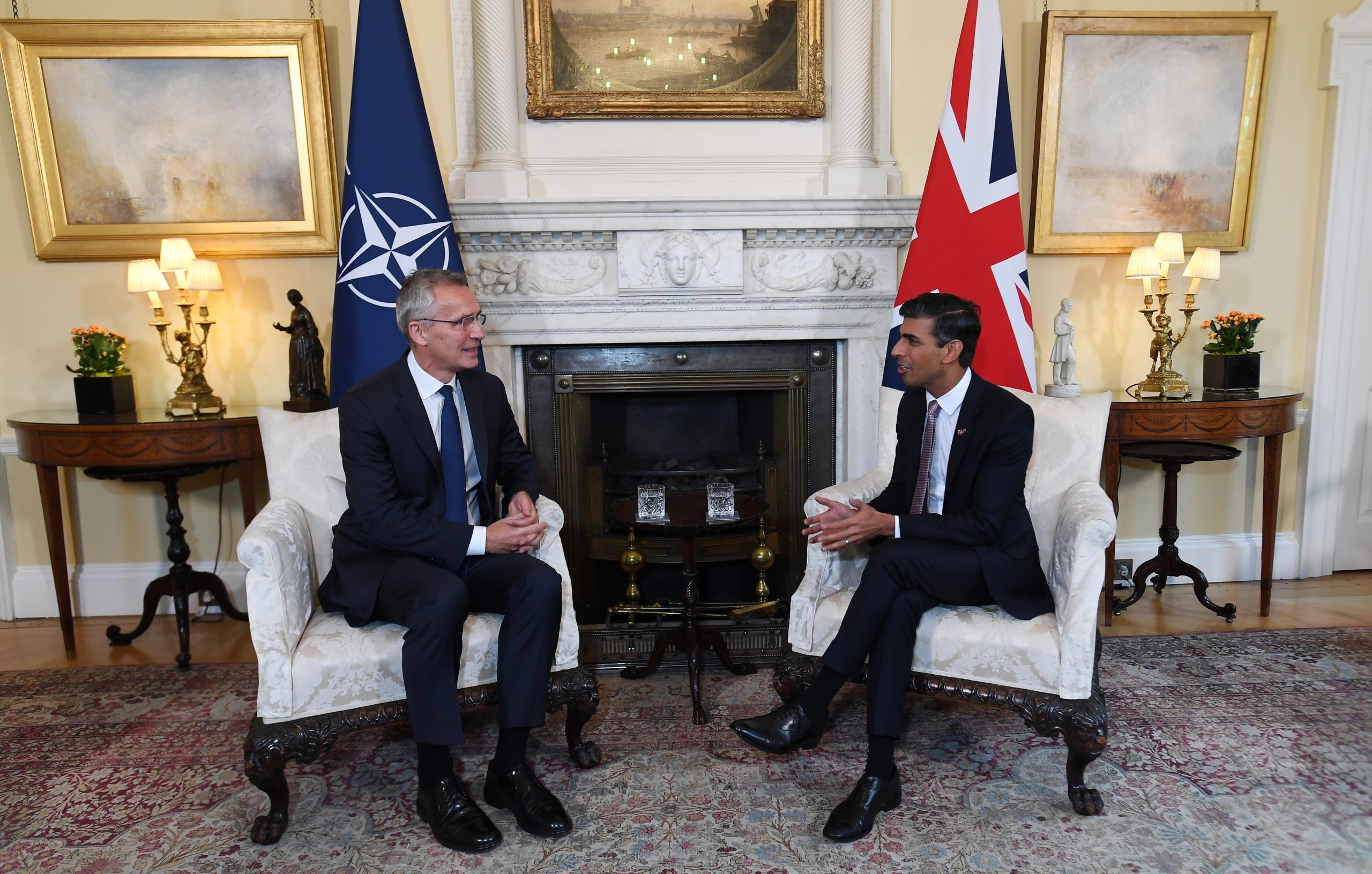 Rishi Sunak reitera importância “crítica” da NATO para o Reino Unido