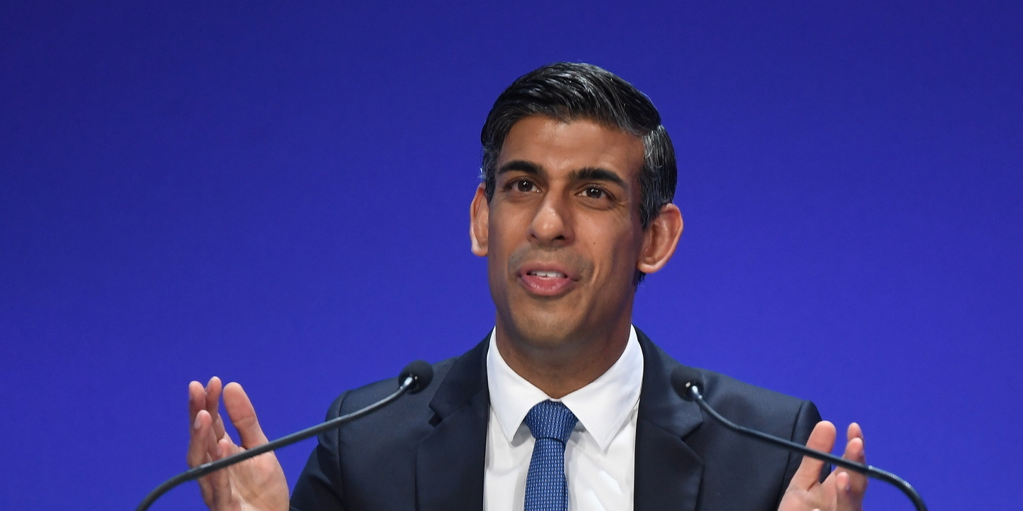 Rishi Sunak: “o que me conforta é que as coisas que me aconteceram quando era criança, não acredito que aconteceriam com os meus filhos hoje”