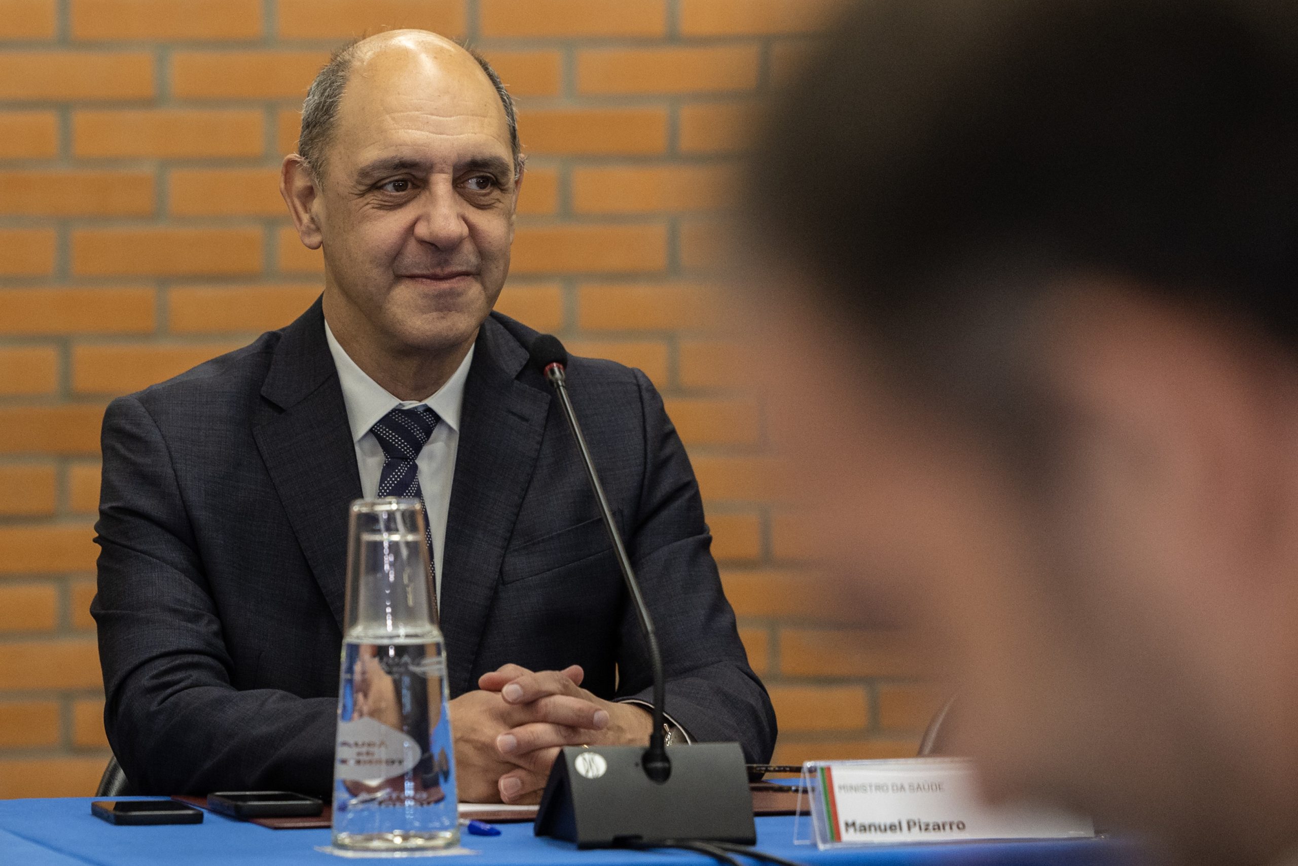 Ministro garante que maternidade do Santa Maria está em “pleno” funcionamento