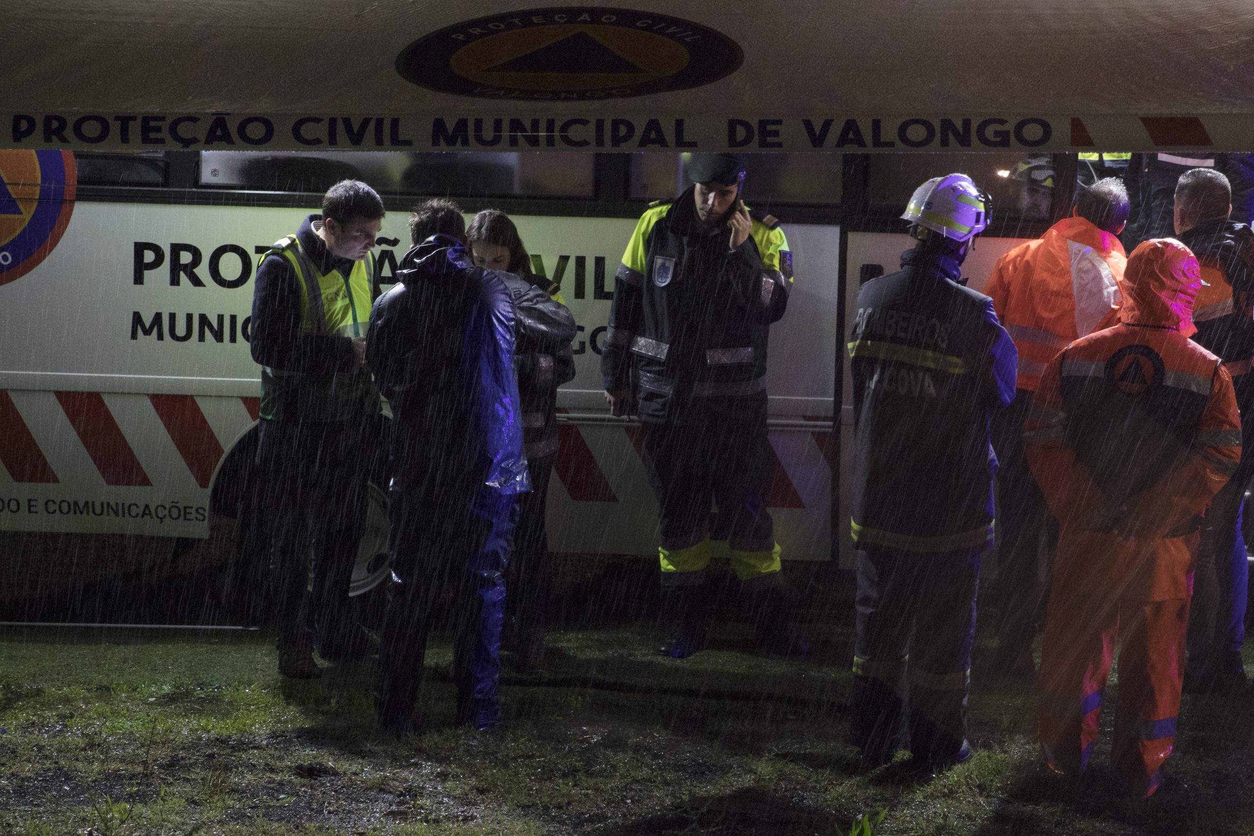 Proteção Civil desconhece “atraso de comunicações” com bombeiros no acidente de Valongo. CDOS do Porto, Braga e Vila Real “não atenderam” alerta do NAV