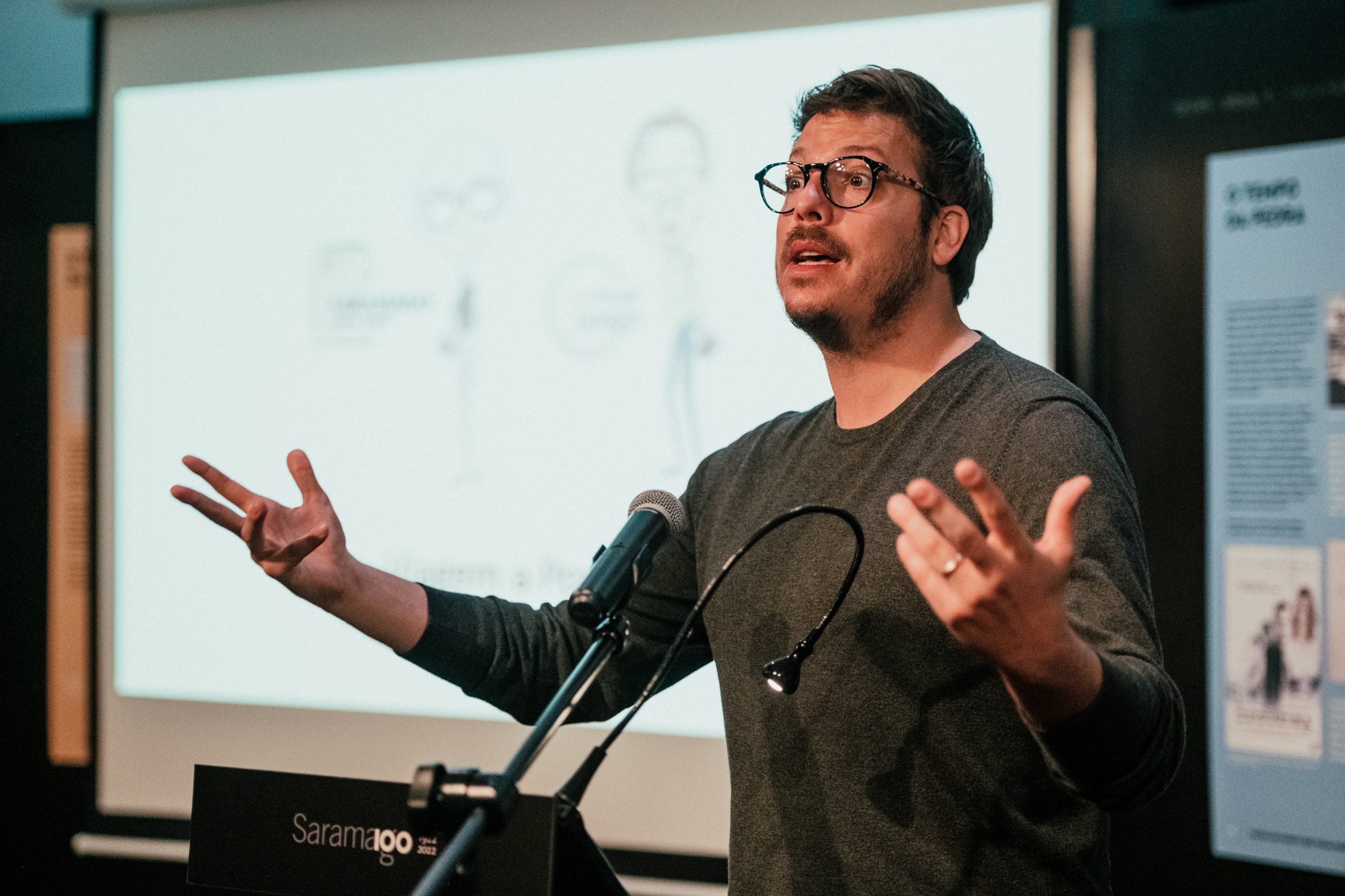 Fábio Porchat: “‘O Evangelho segundo Jesus Cristo’ serve para tudo o que faço com temas religiosos no Porta dos Fundos”