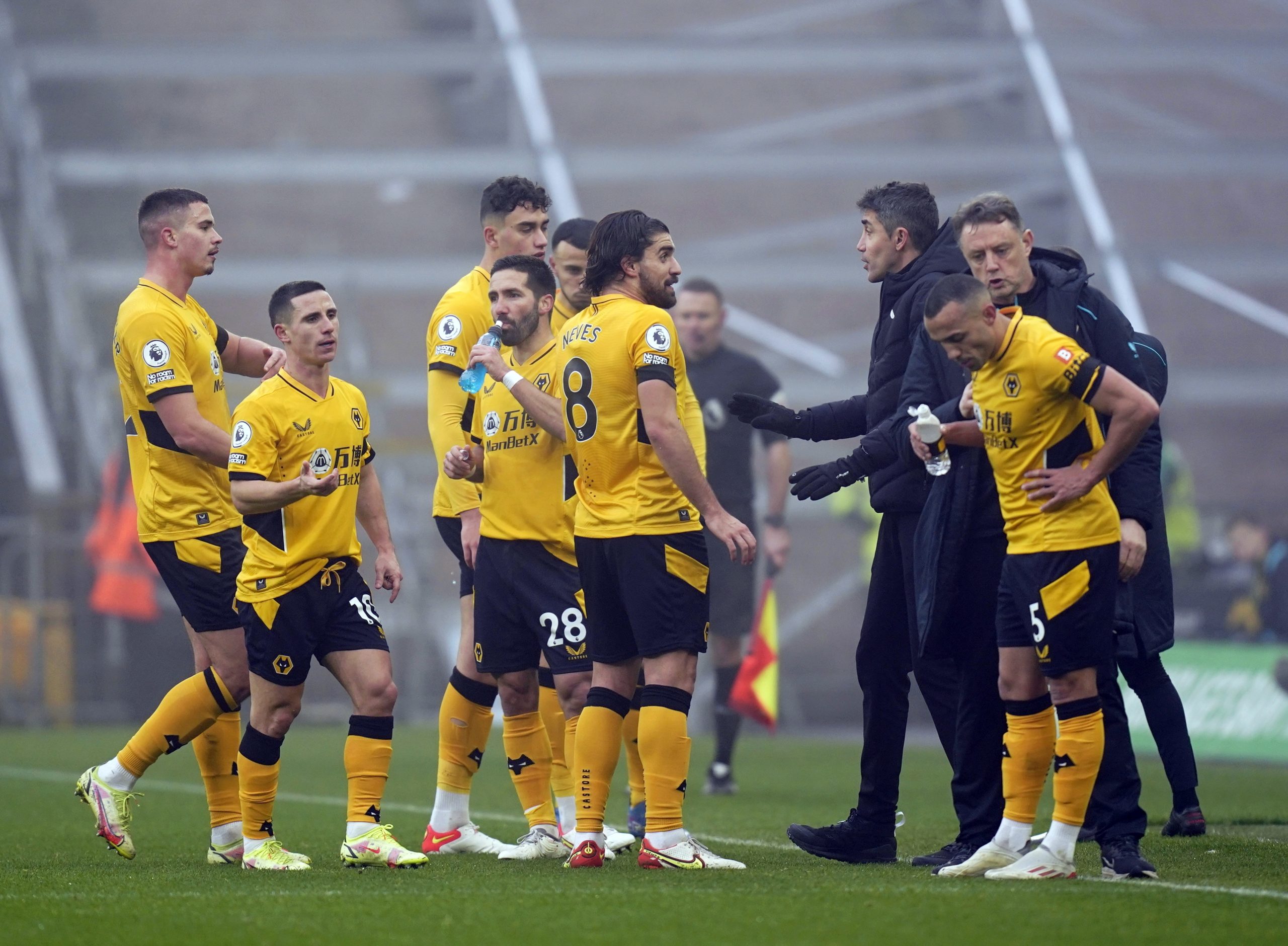 Wolverhampton eliminado na Taça de Inglaterra, Manchester City afasta Fulham