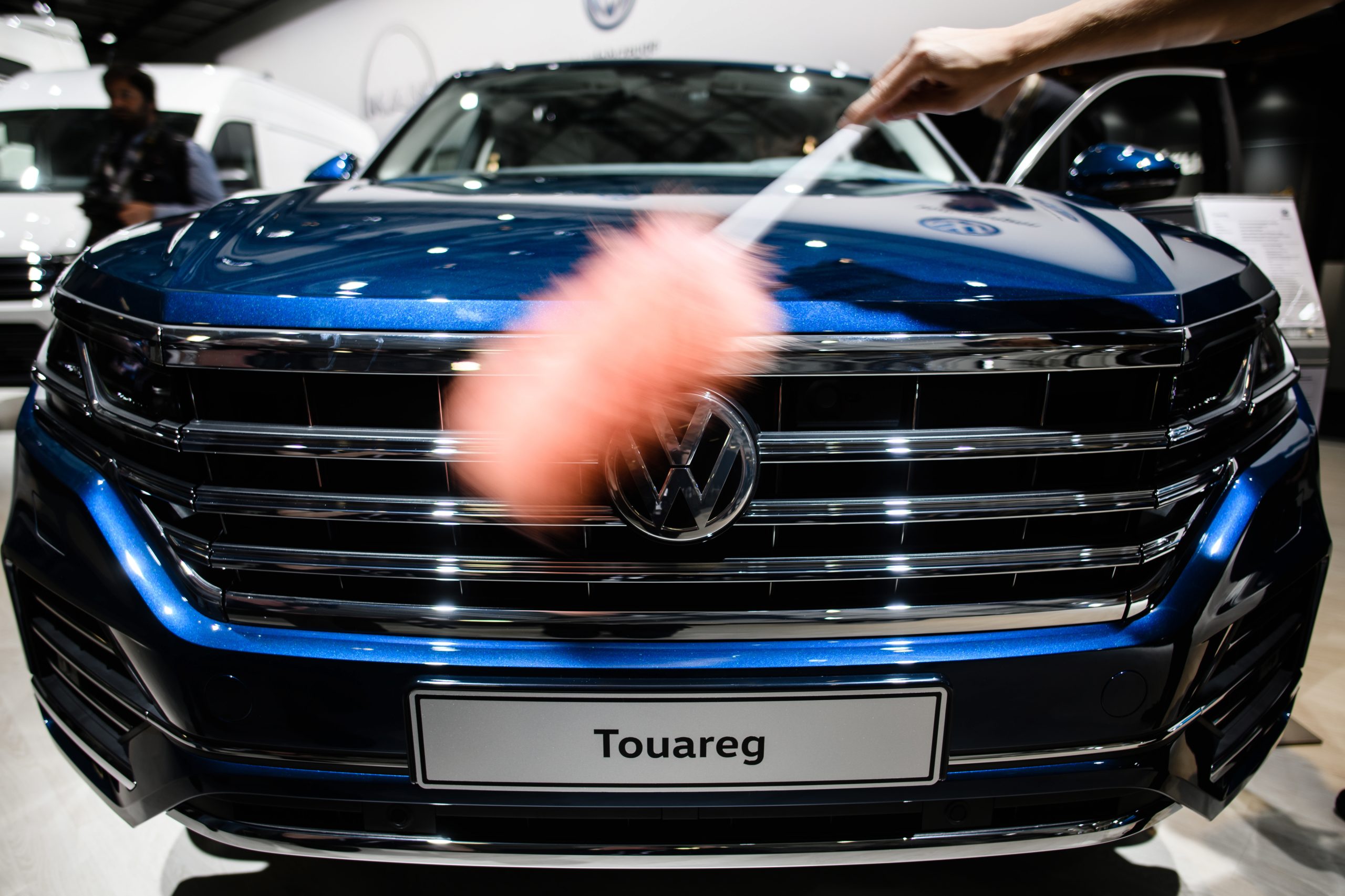 Volkswagen chama para revisão 700 mil veículos Tiguan e Touran