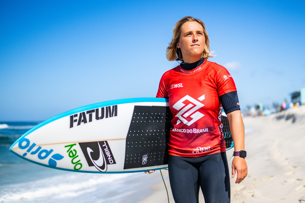 Yolanda Hopkins: A vida sorriu à surfista de sorriso fácil. Mas nem sempre foi assim