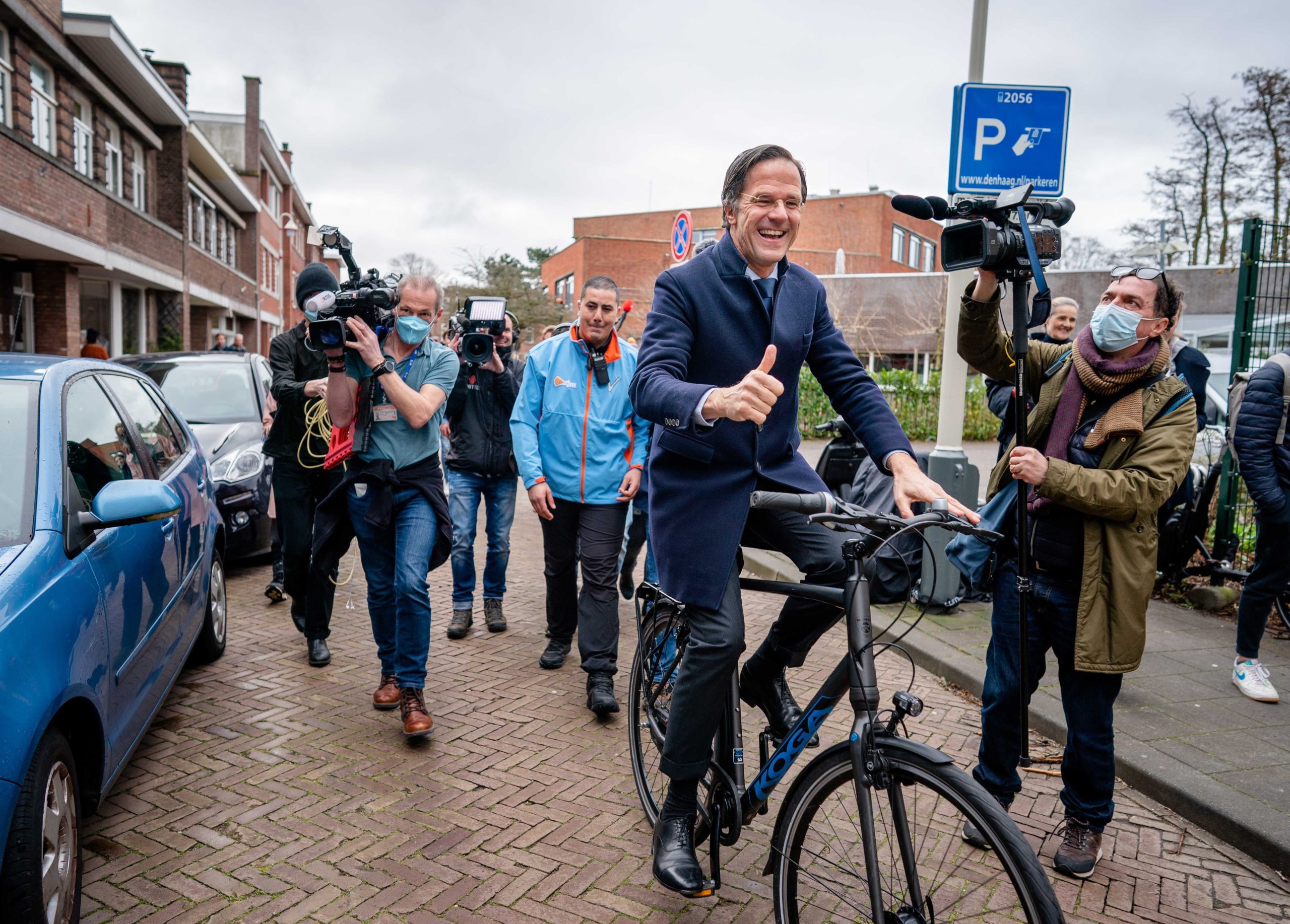 Países Baixos. Sondagens dão vitória nas legislativas a conservador Mark Rutte