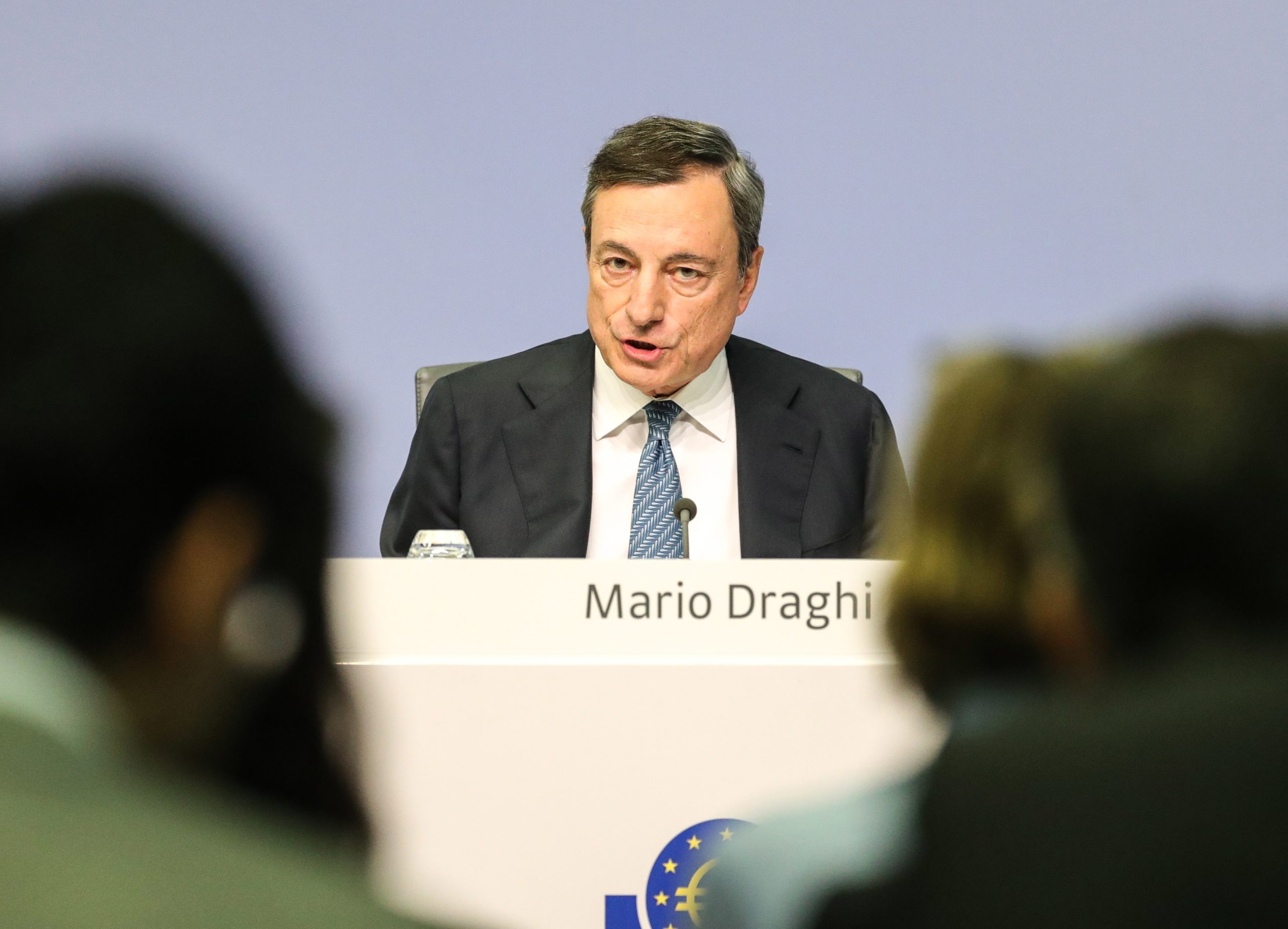 Mario Draghi diz que perspetivas de crescimento da zona euro continuam intactas