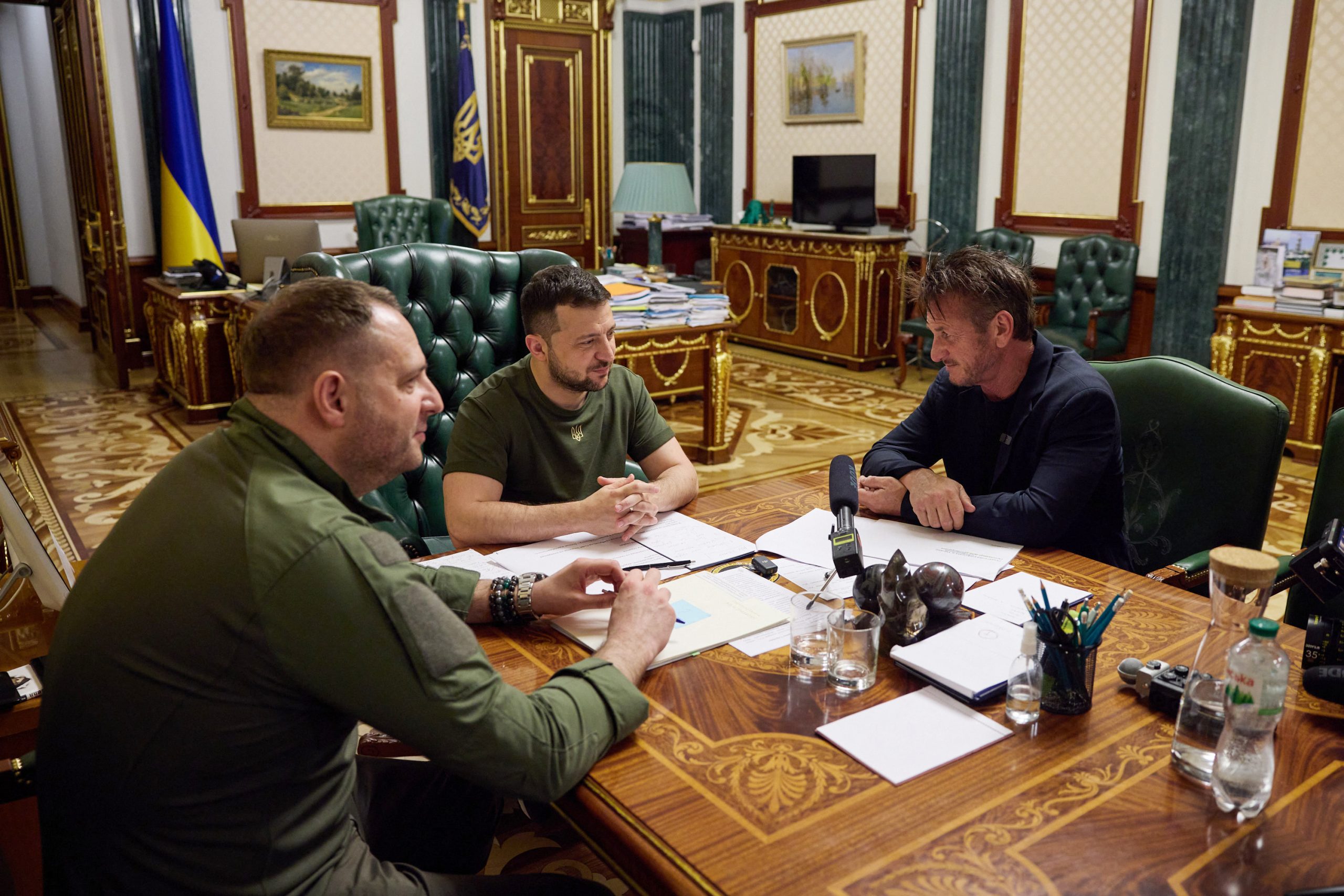 Rússia coloca Ben Stiller e Sean Penn na lista negra