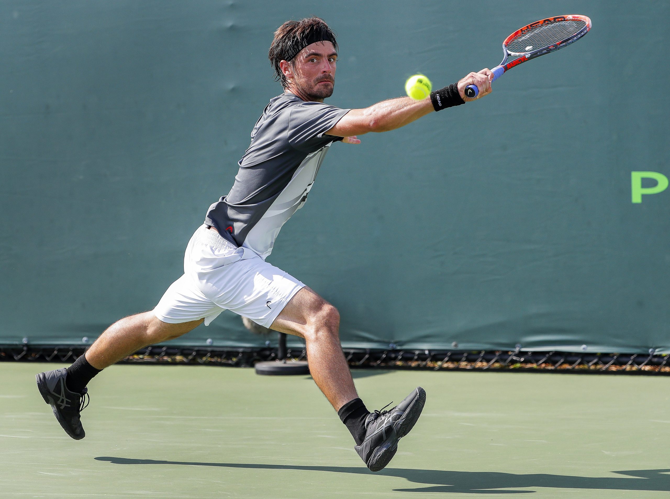 Estoril Open: Elias contra Jaziri, Sousa à espera de adversário