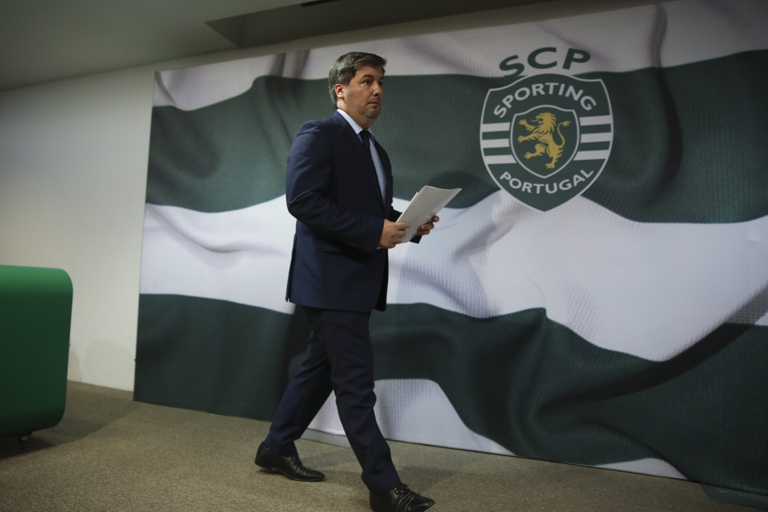 Bruno de Carvalho quer “divulgação pública dos relatórios dos árbitros”