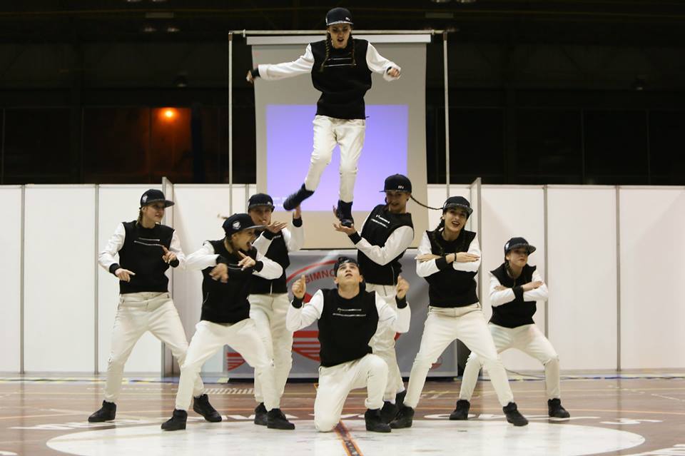 Coreógrafo português na Suíça leva equipa a campeonato mundial de hip hop nos EUA