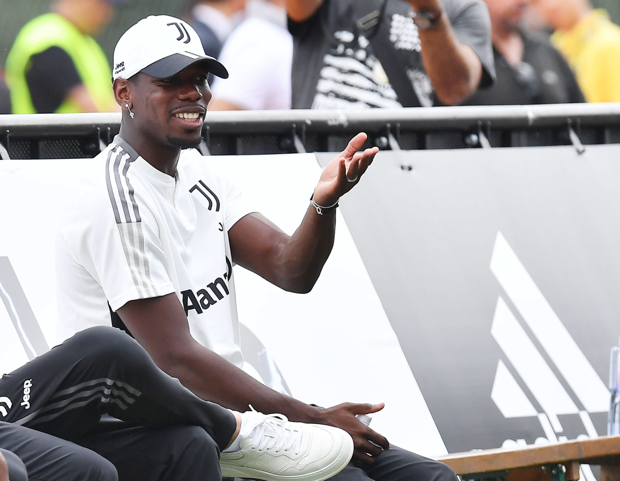 Médio Paul Pogba regressa aos treinos na Juventus