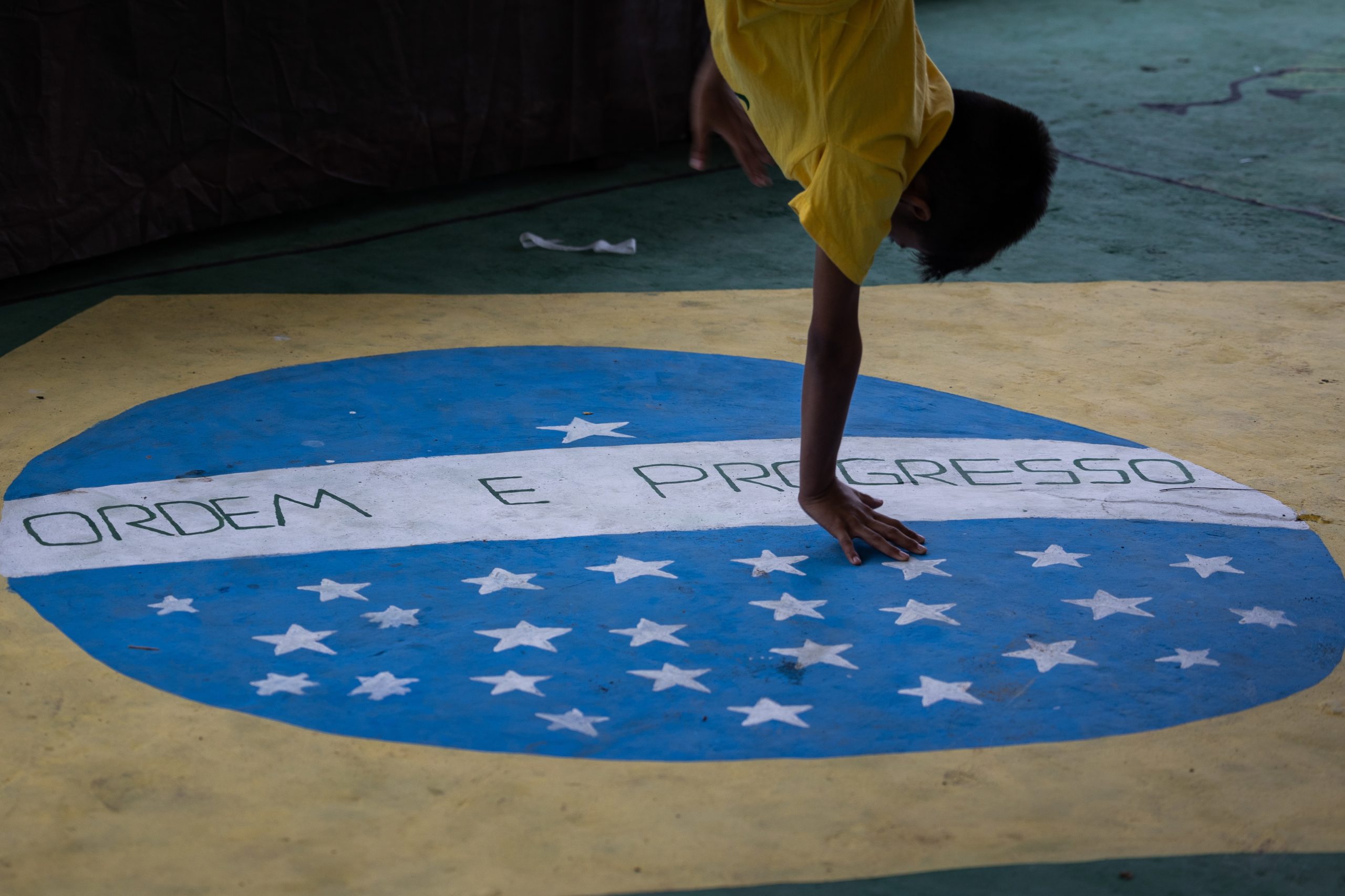 Mais de 400 crianças com idades entre 8 e 17 anos resgatadas por inspeções a trabalho infantil no Brasil