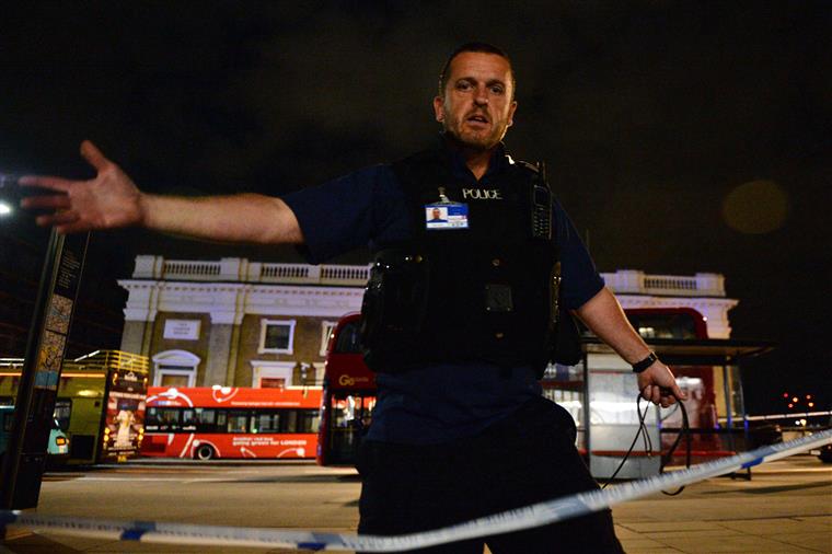 Auto-proclamado Estado Islâmico reinvindica atentados de Londres