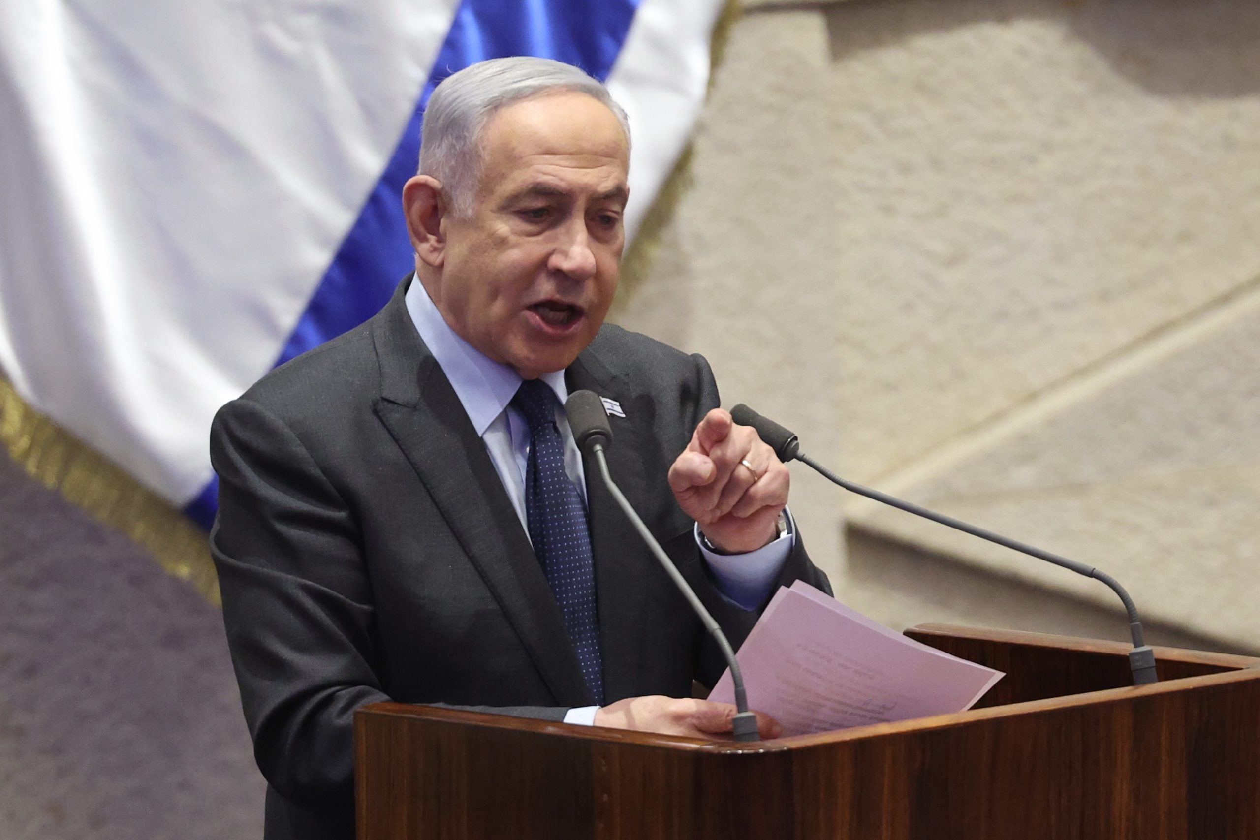 Netanyahu considera irrealista proposta do Hamas e aprova invasão de Rafah